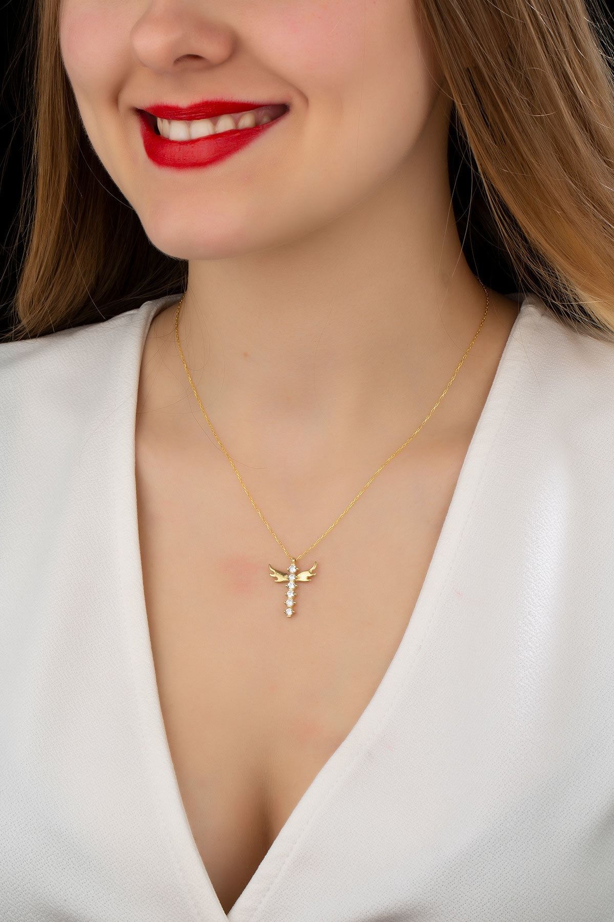 925 Ayar 6 Sıra Tektaşlı Gümüş Melek Kolye Uvps100472