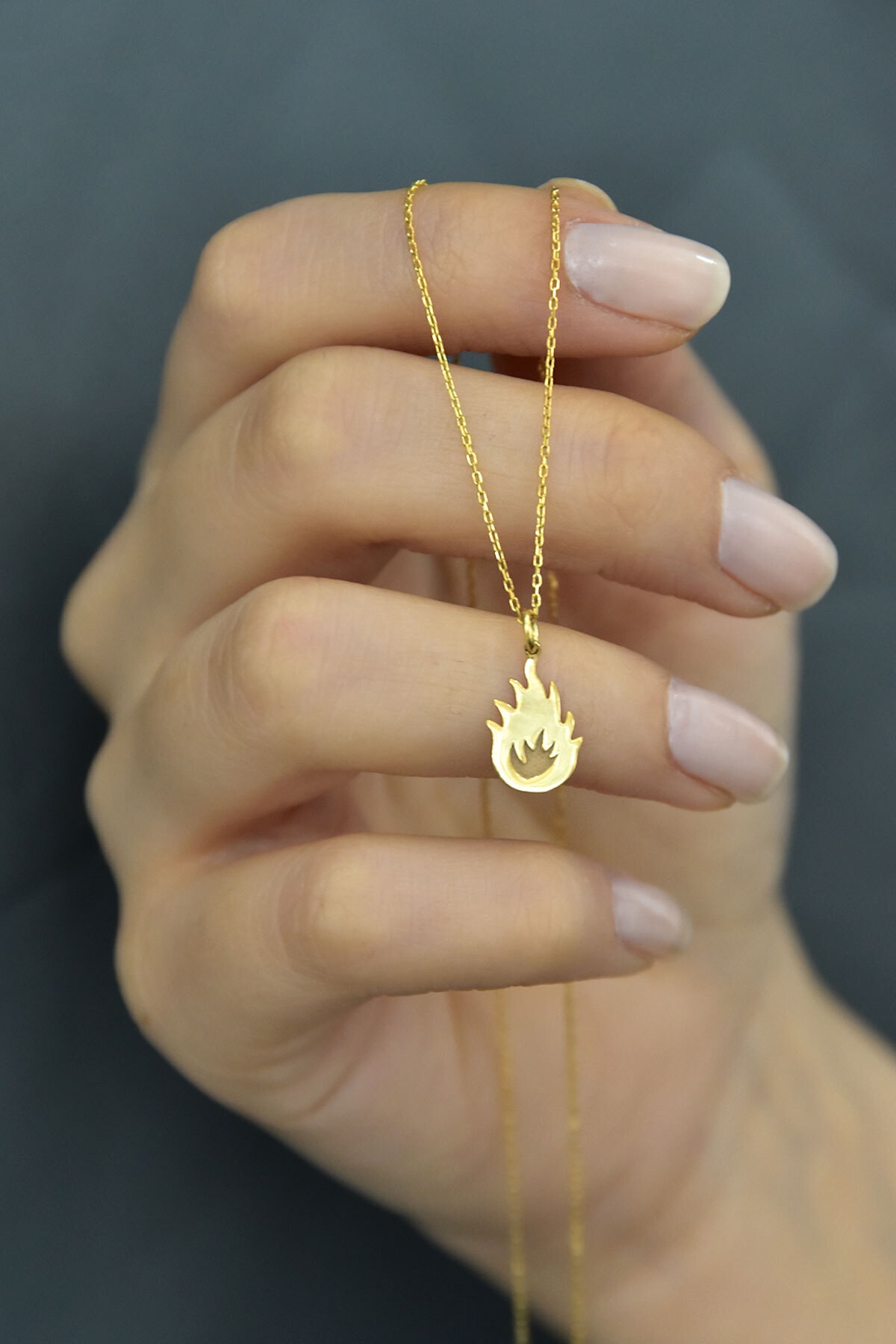 925 Ayar Altın Kaplama Plaka Kesim Gümüş Ateş Kolye