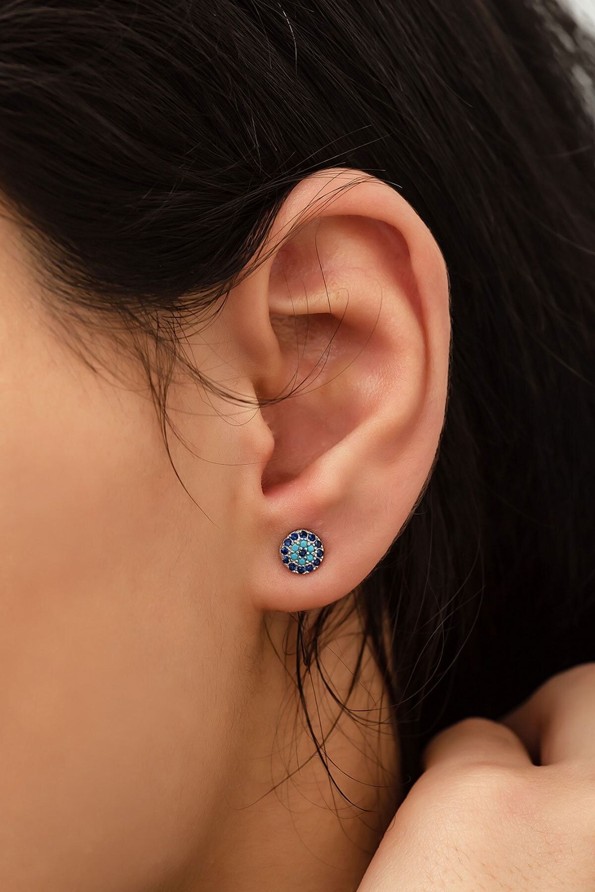 925 Ayar Çivili Gümüş Nazar Küpe