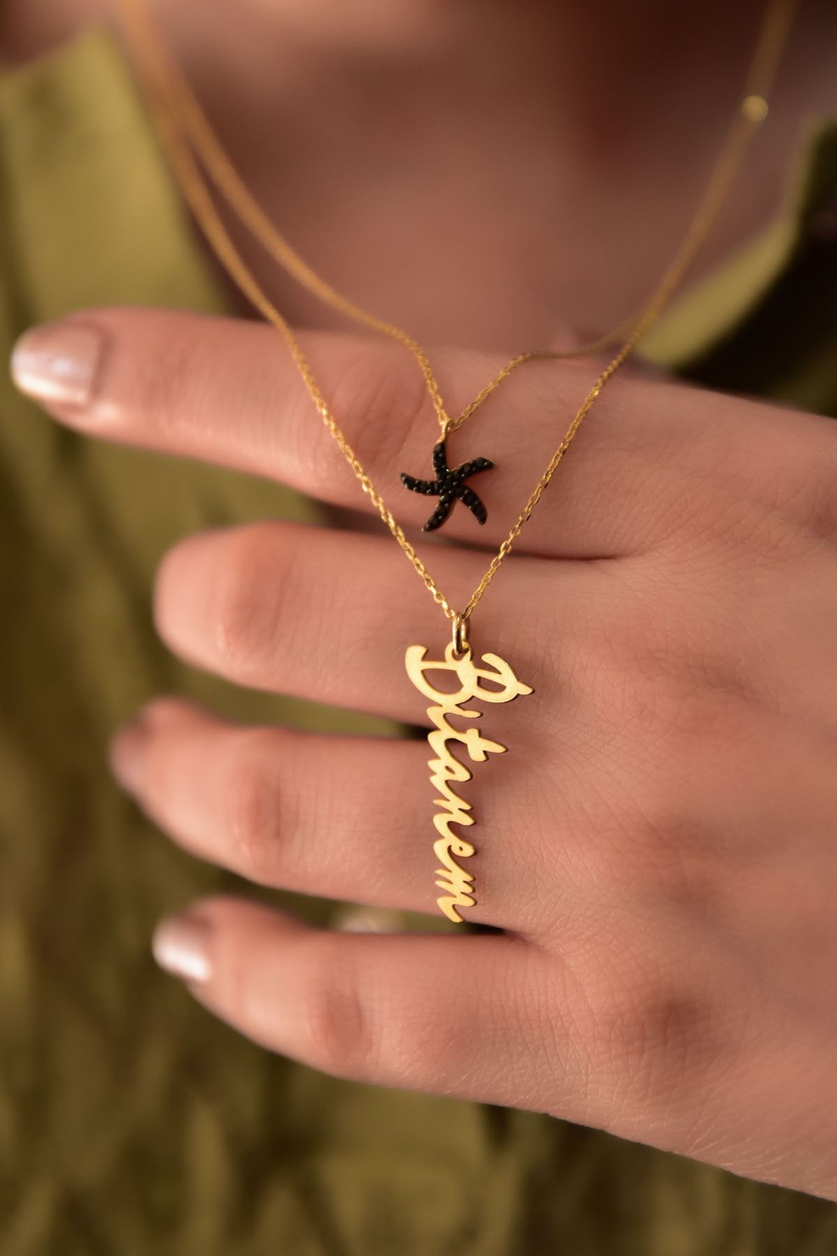 925 Ayar Gümüş Altın Kaplama Deniz Yıldızı Ve Bitanem Yazılı Asansörlü Kolye