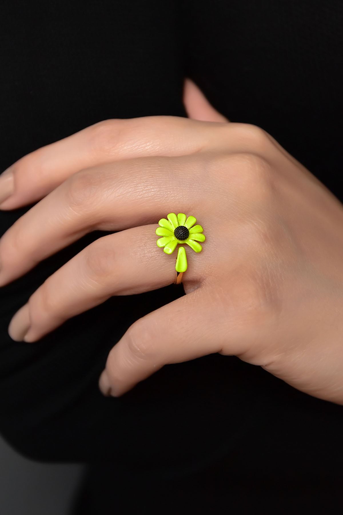 925 Ayar Gümüş Altın Kaplama Fosforlu Papatya Kadın Yüzük