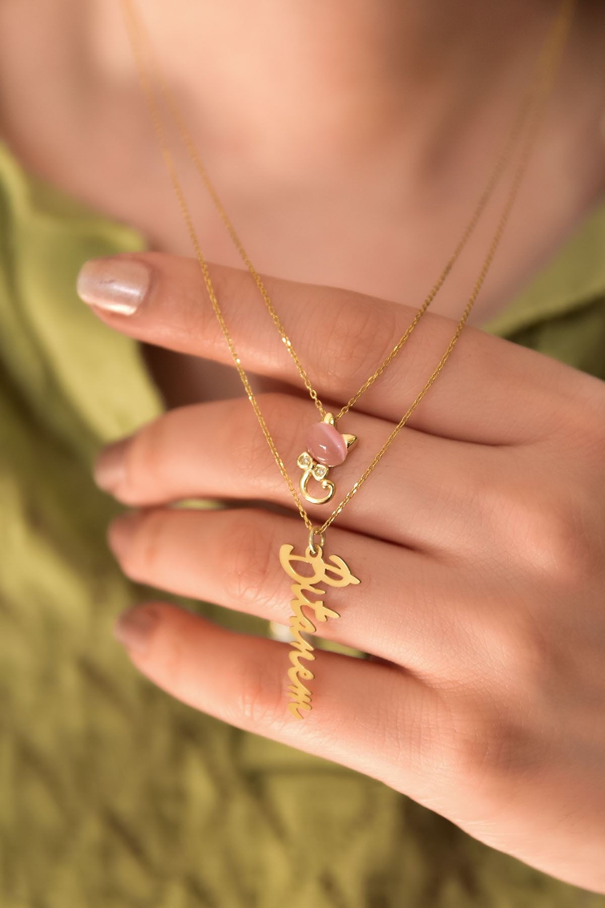 925 Ayar Gümüş Altın Kaplama Kedi Ve Bitanem Yazılı Asansörlü Kolye