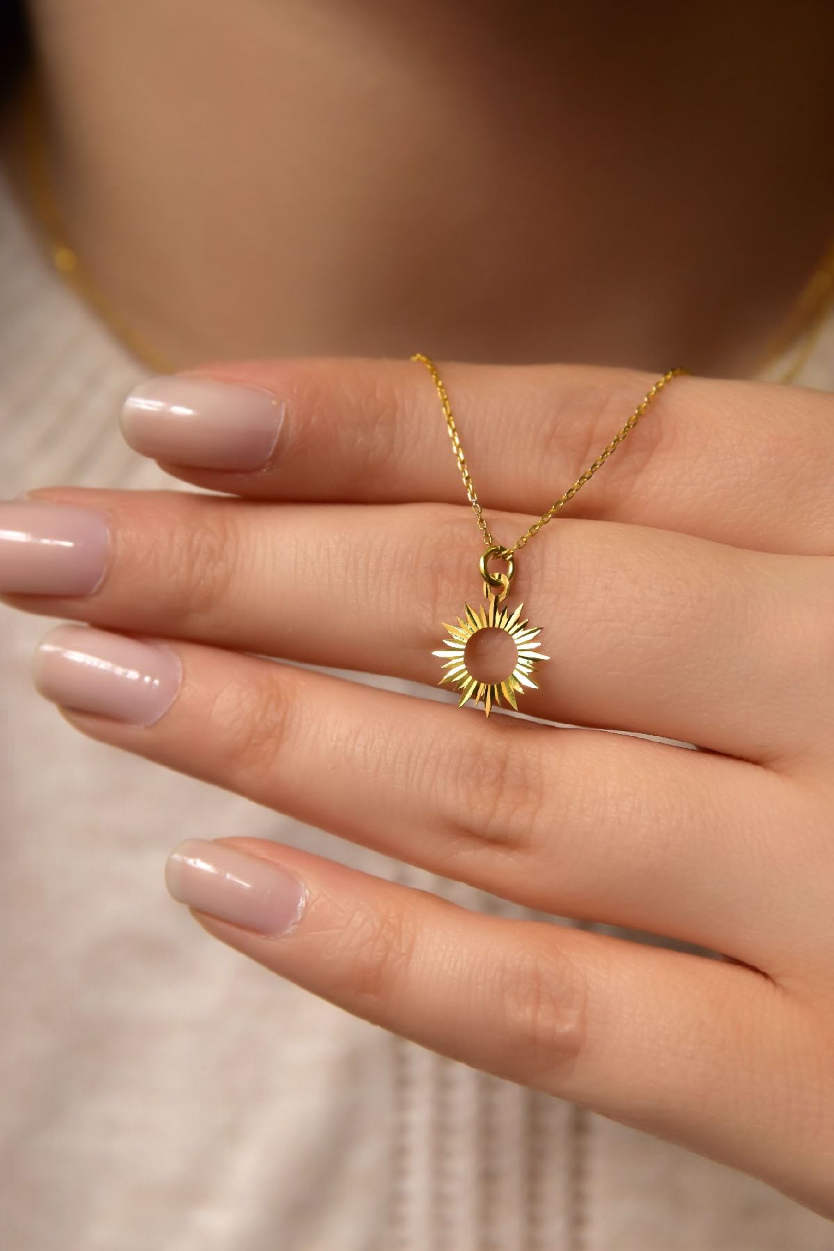 925 Ayar Gümüş Altın Kaplama Kristal Kesim Güneş Kadın Kolye