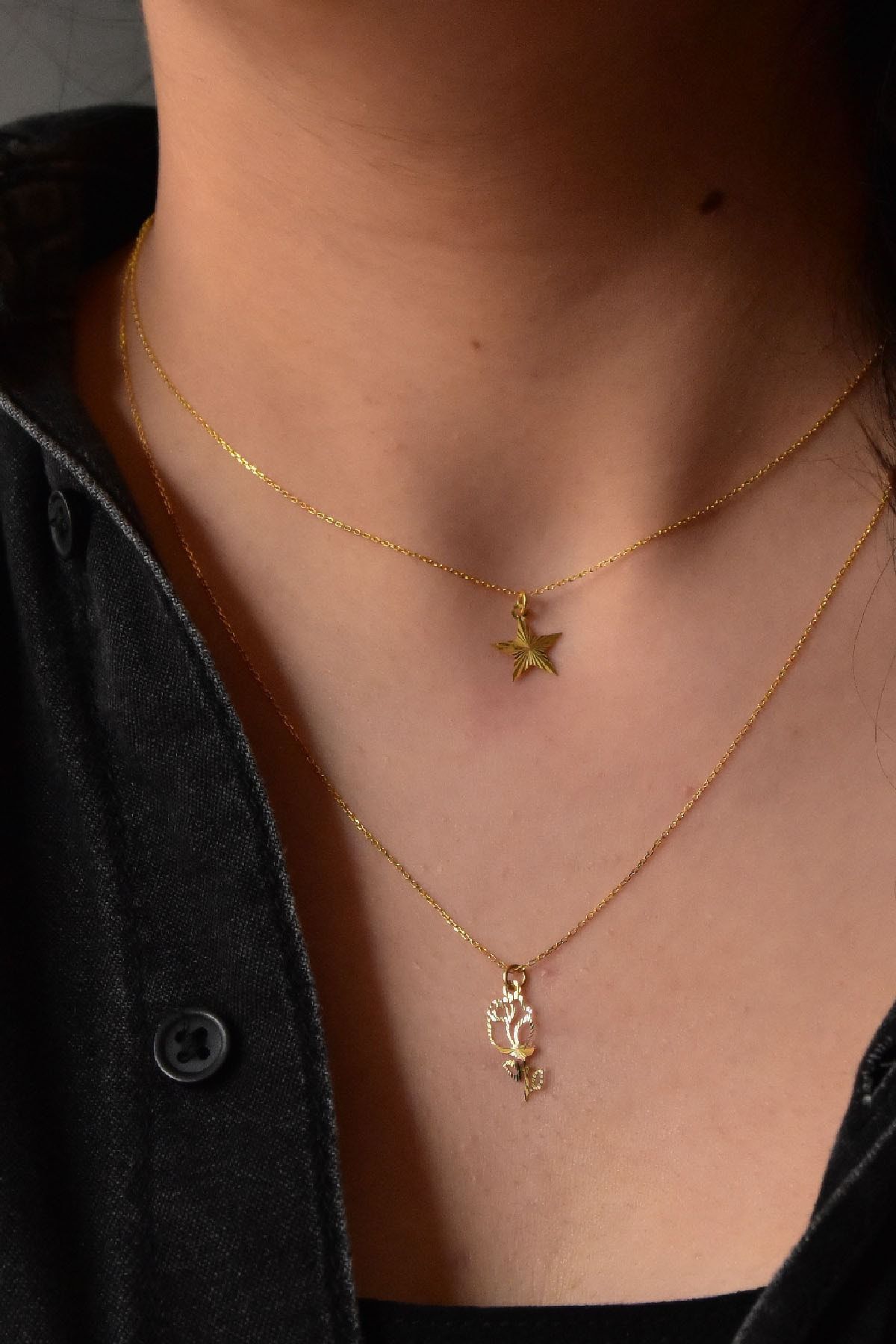 925 Ayar Gümüş Altın Kaplama Kristal Kesim Yıldız Ve Yapraklı Gül Asansörlü Kolye