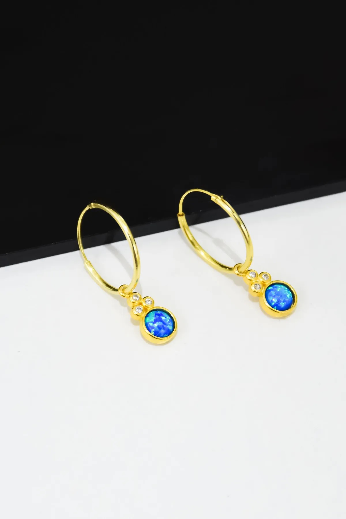 925 Ayar Gümüş Altın Kaplama Mavi Opal Yuvarlak Halka Küpe