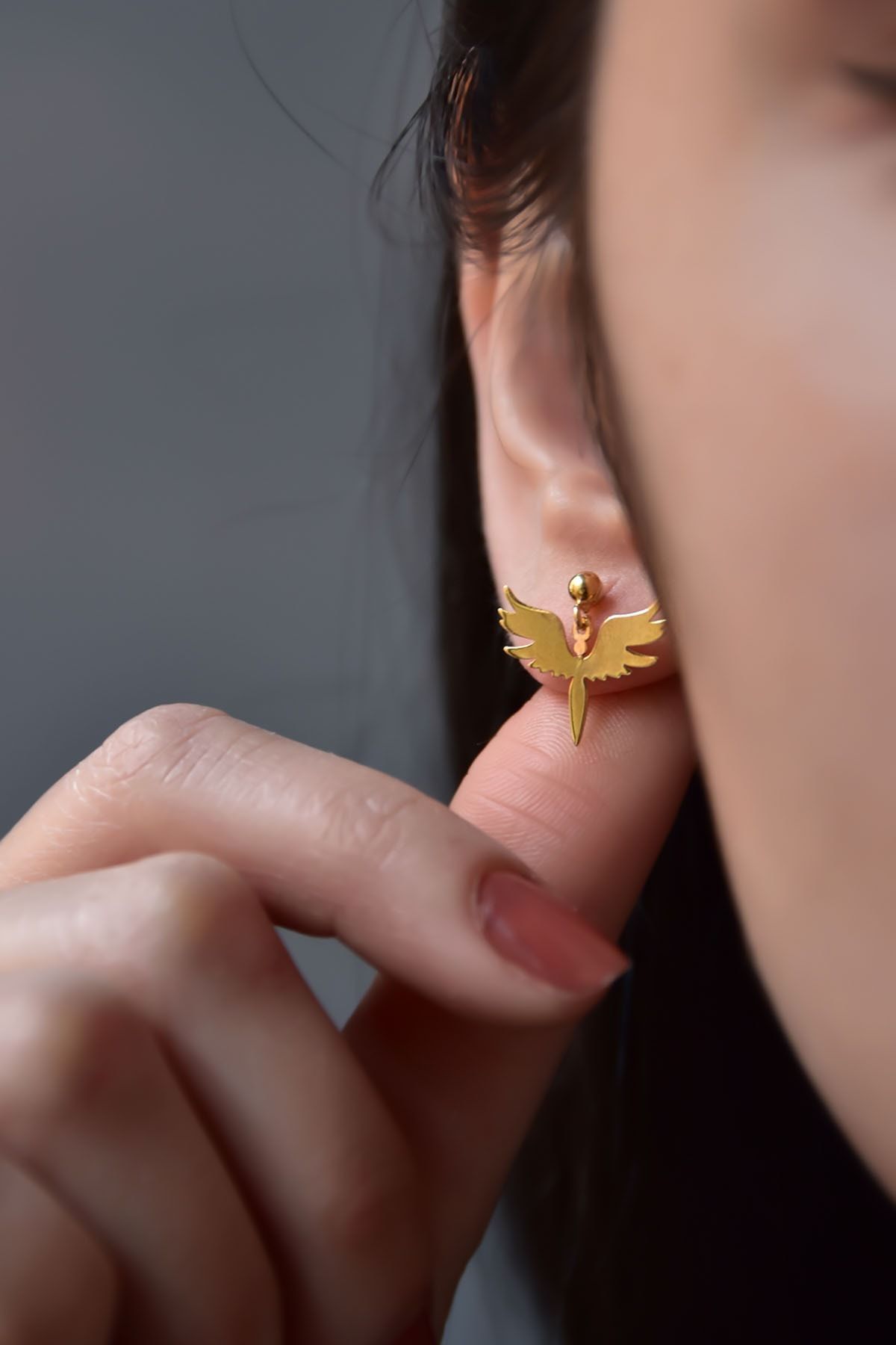 925 Ayar Gümüş Altın Kaplama Mikail Meleği Model Çivili Kadın Top Küpe