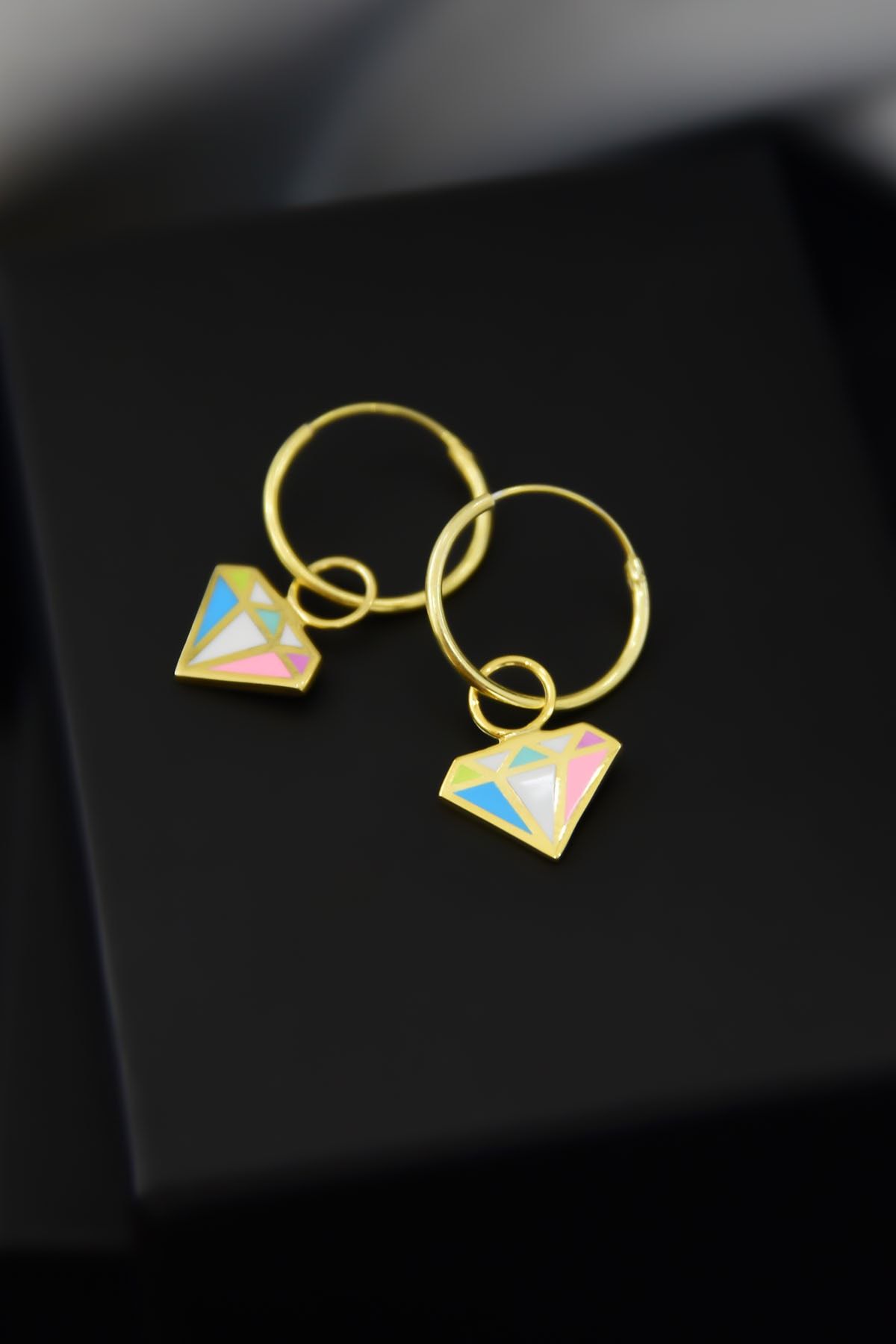 925 Ayar Gümüş Altın Kaplama Mineli Elmas Model Halka Küpe