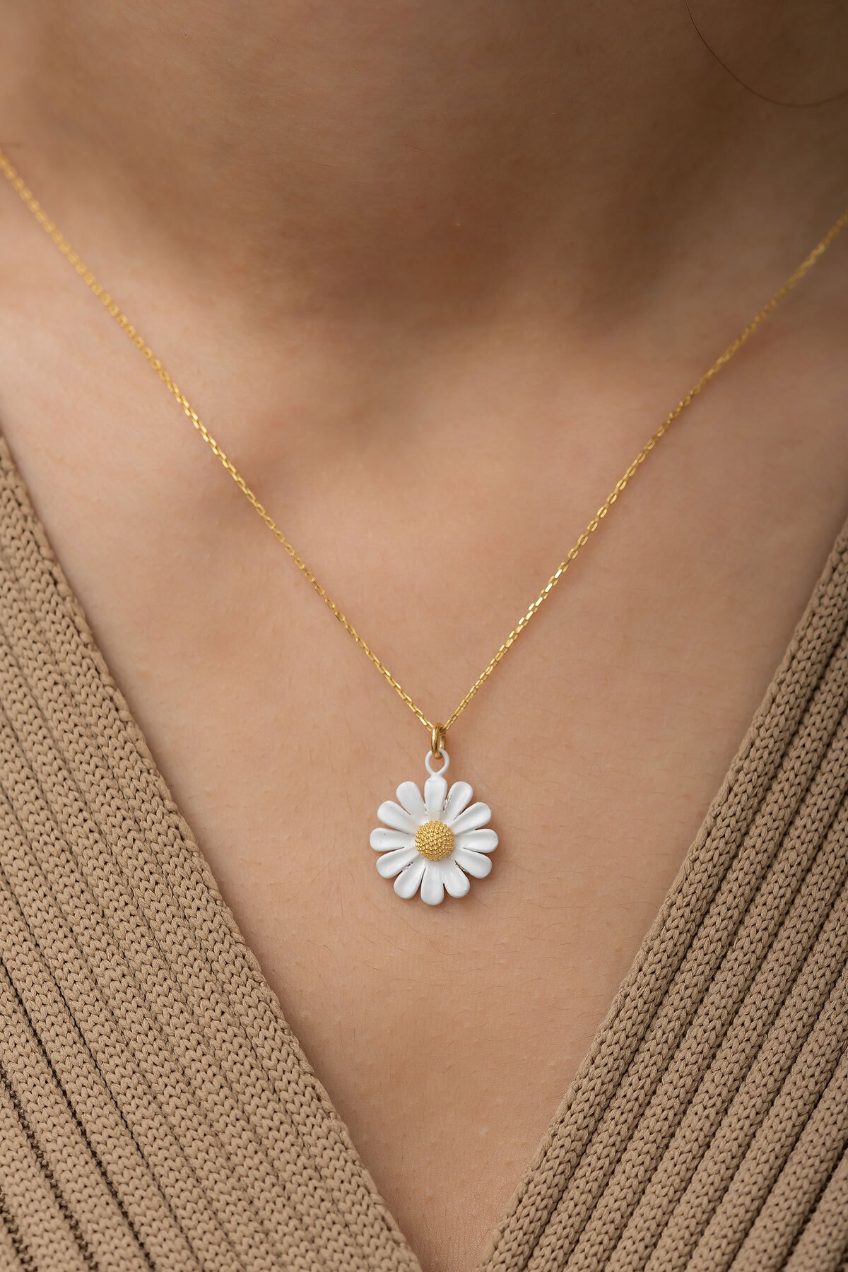 925 Ayar Gümüş Altın Kaplama Mineli Papatya Kolye