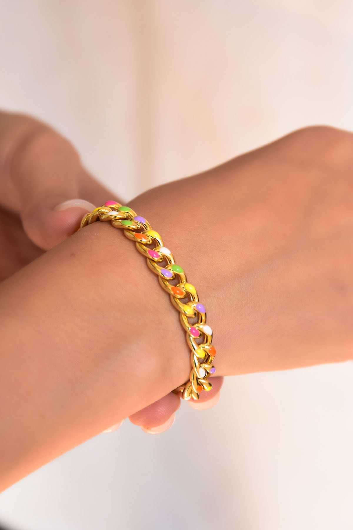 925 Ayar Gümüş Altın Kaplama Renkli Mineli Gurmet Zincir Kadın Bileklik