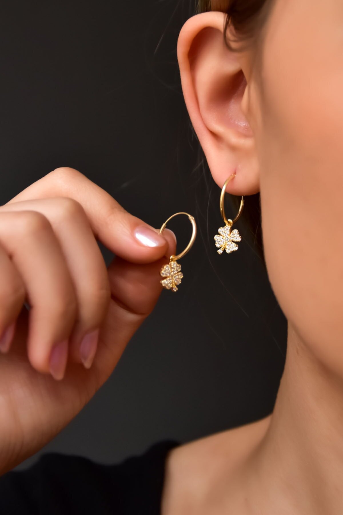 925 Ayar Gümüş Altın Kaplama Zirkon Taşlı Yonca Halka Küpe