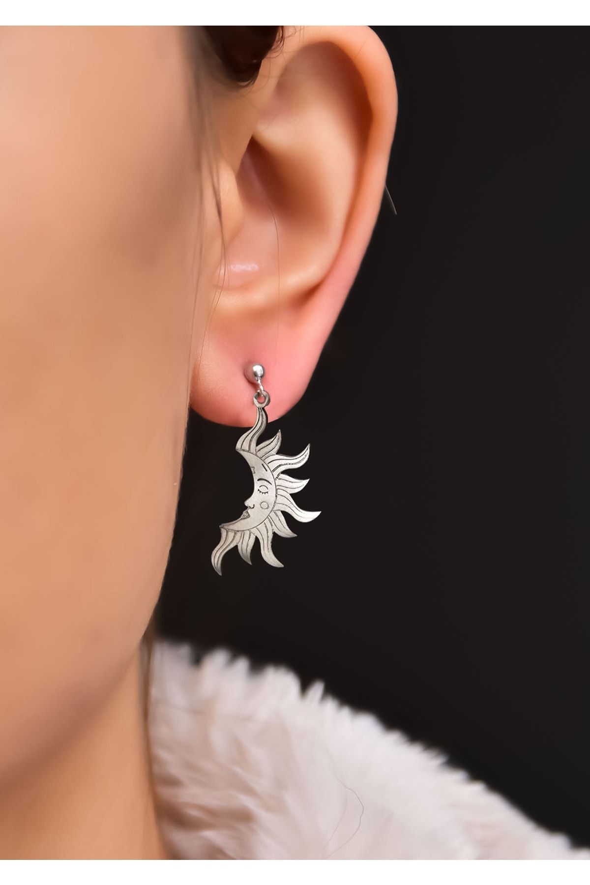 925 Ayar Gümüş Antik Yunan Mitolojisi Güneş Ve Ay Çivili Küpe