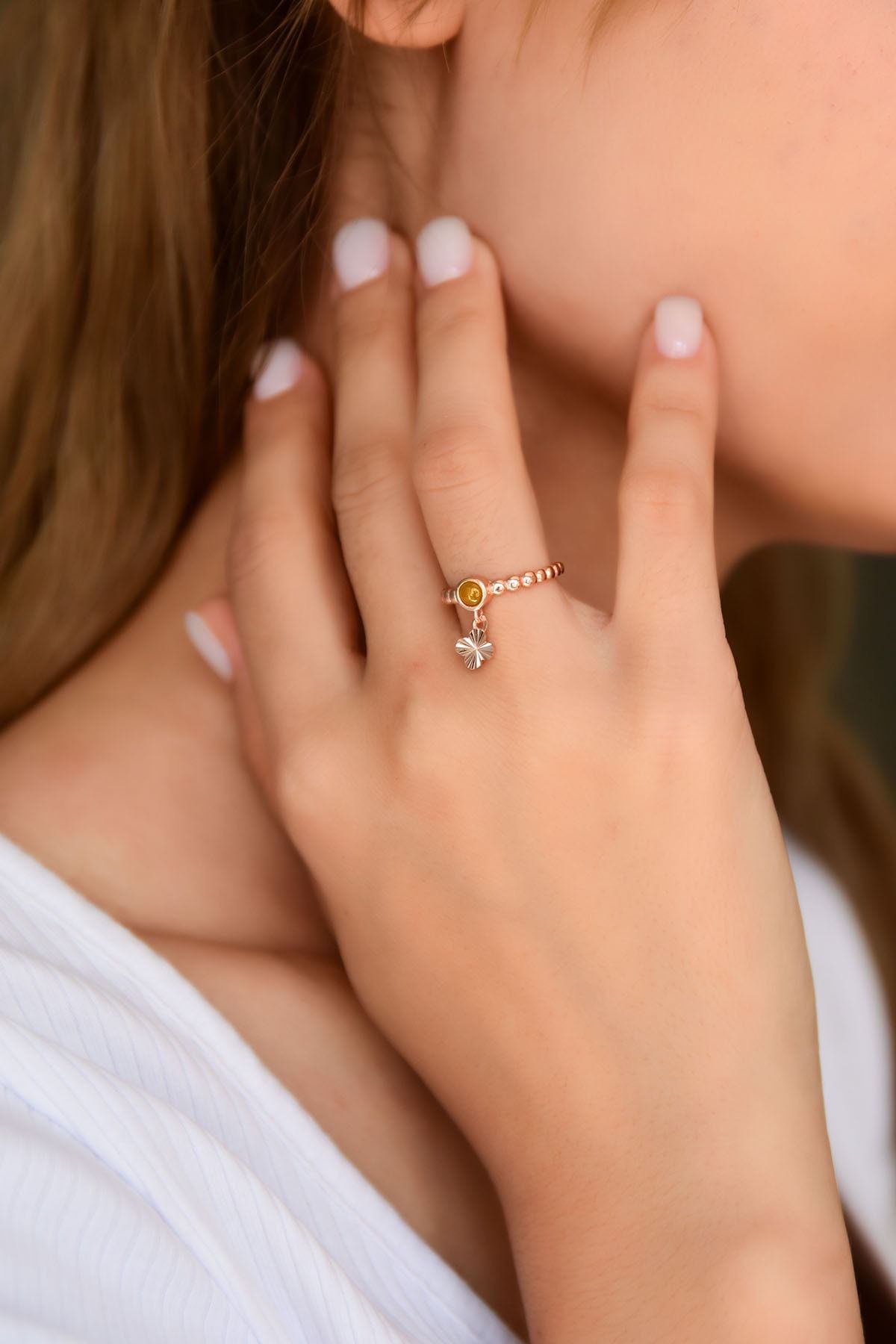 925 Ayar Gümüş Bal Rengi Ay Taşlı Çiçek Motifli Ayarlanabilir Kadın Yüzük