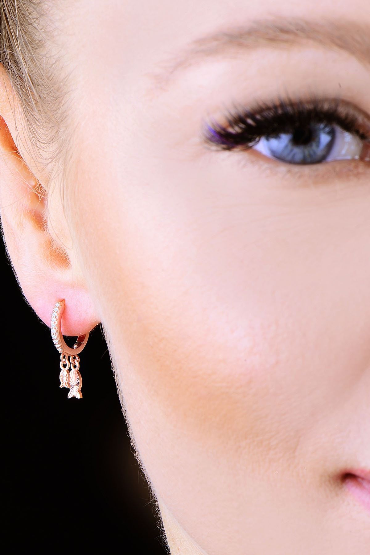 925 Ayar Gümüş Balık Figürlü Minimal Halka Kadın Küpe Uvpts300009