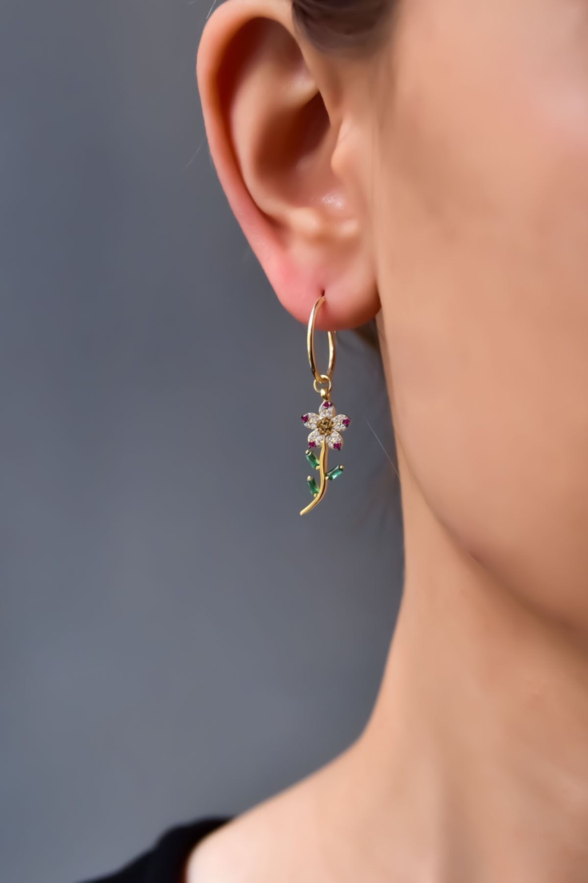 925 Ayar Gümüş Fuşya Taşlı Papatya Küpe.rose.gold.rodaj