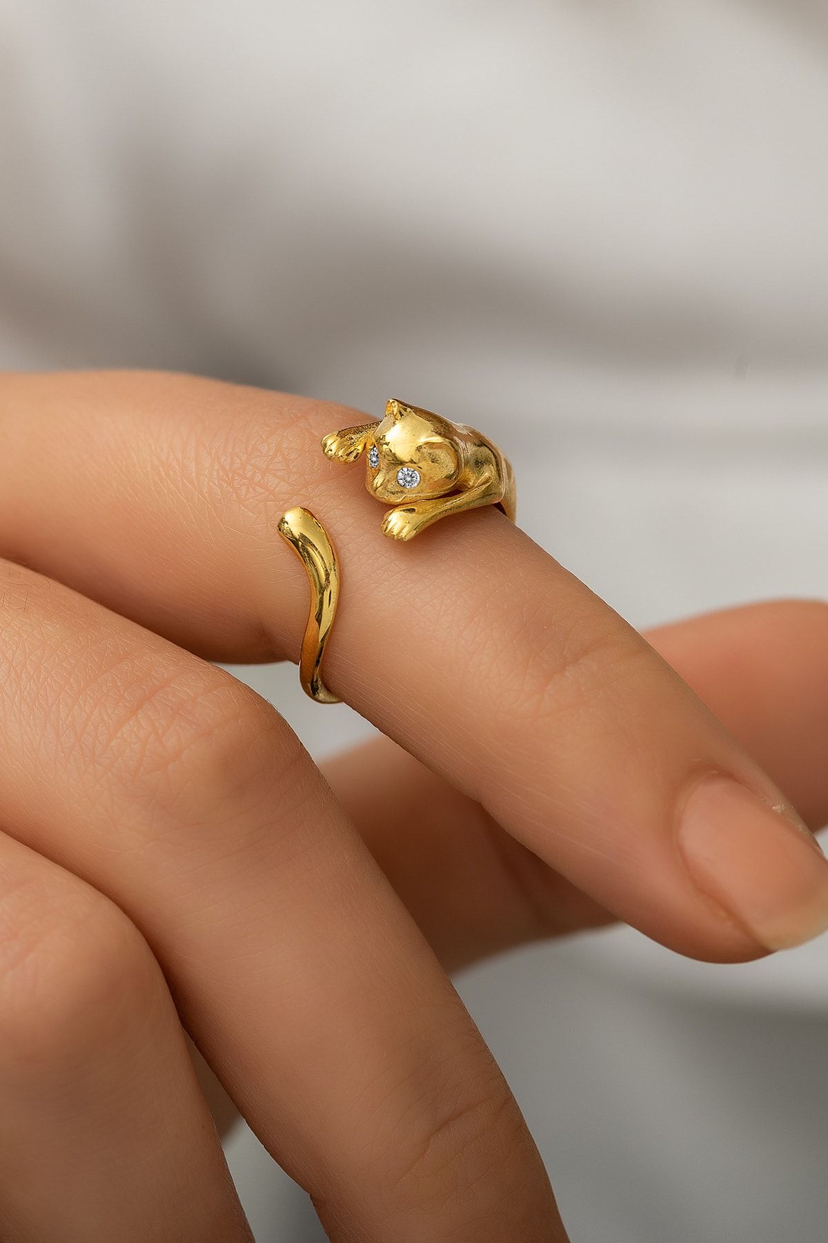 925 Ayar Gümüş Gold Kaplama 0,03 Karat Pırlanta Gözlü Kedi Yüzük