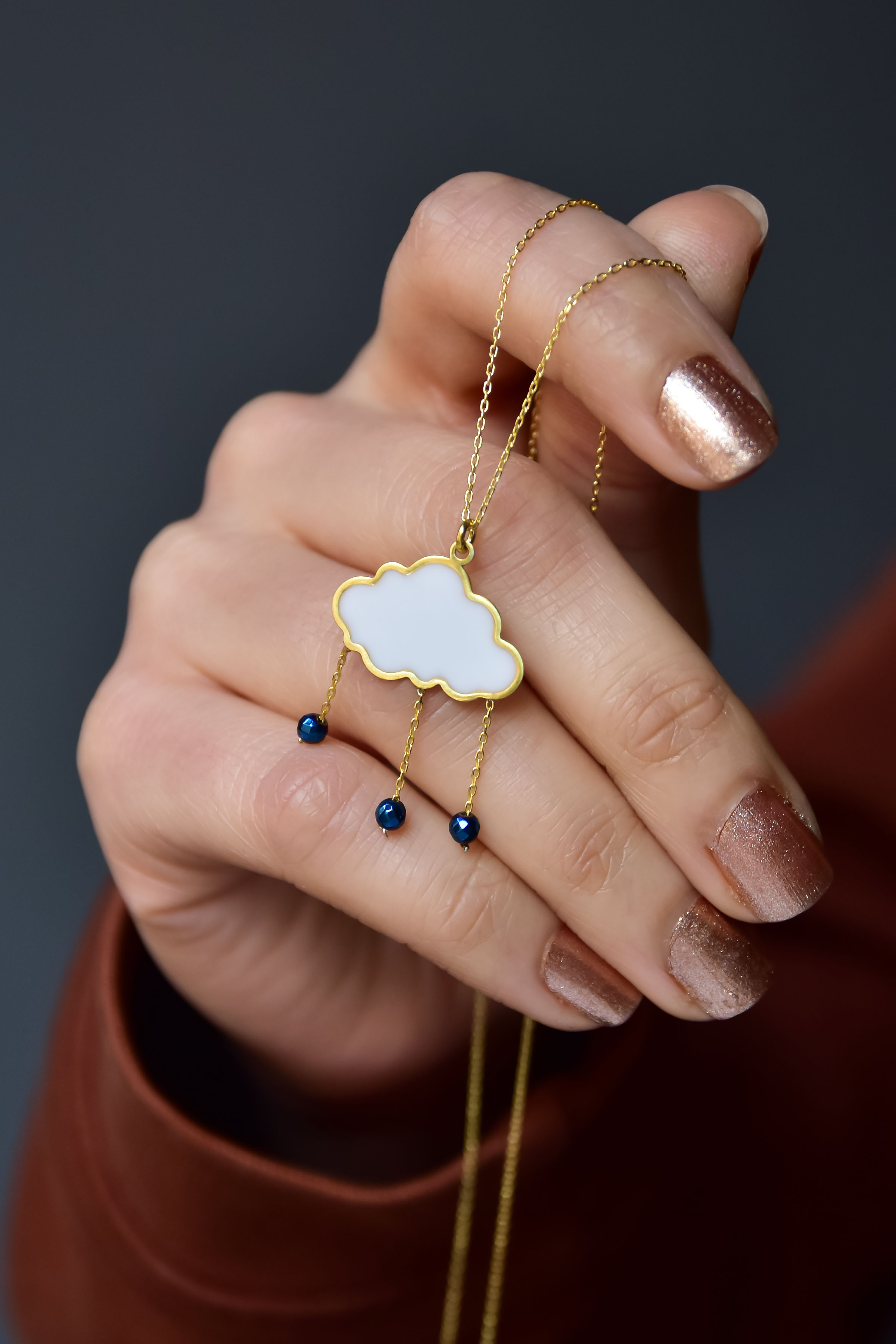 925 Ayar Gümüş Gold Kaplama Boncuk Sallantılı, Beyaz Mineli Bulut Kolye