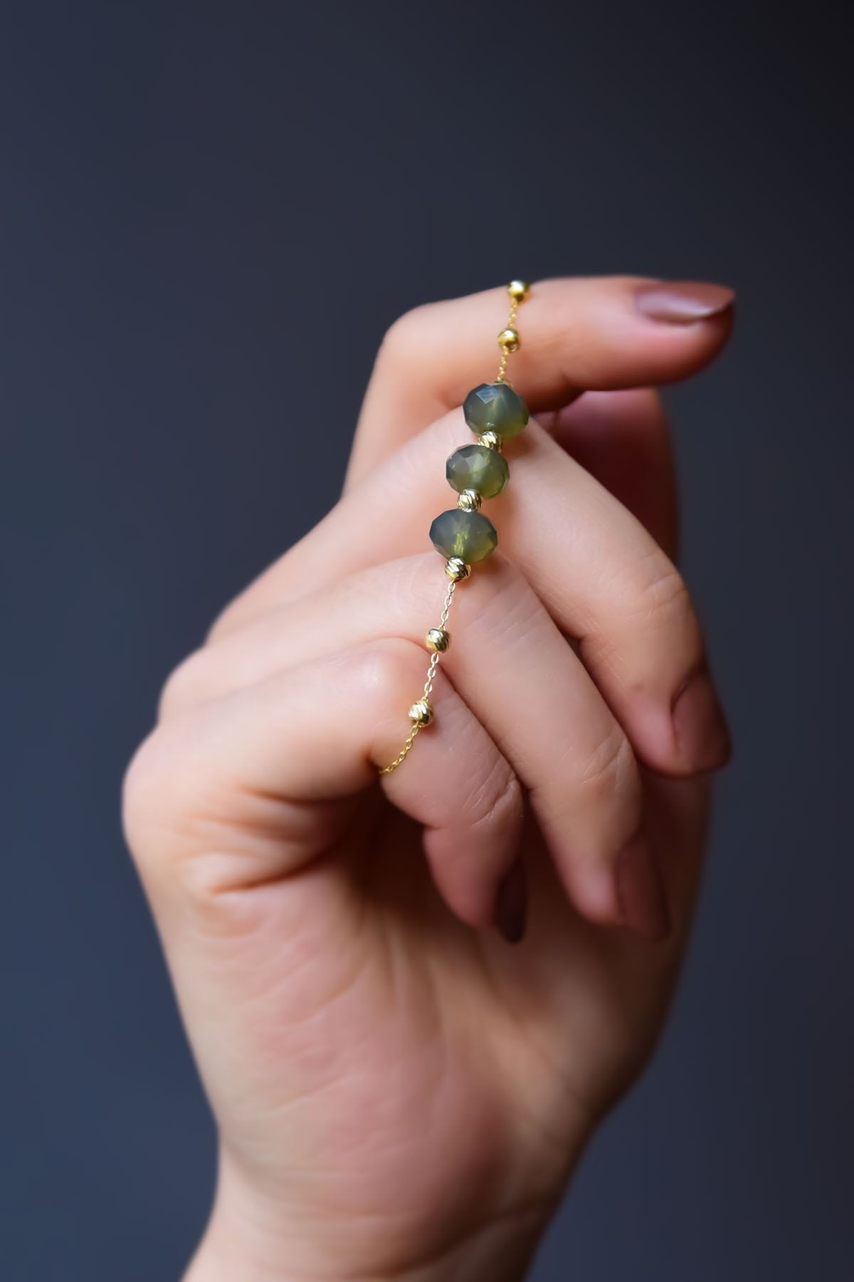 925 Ayar Gümüş Gold Kaplama Dorika Toplu Yeşil Taşlı Bileklik