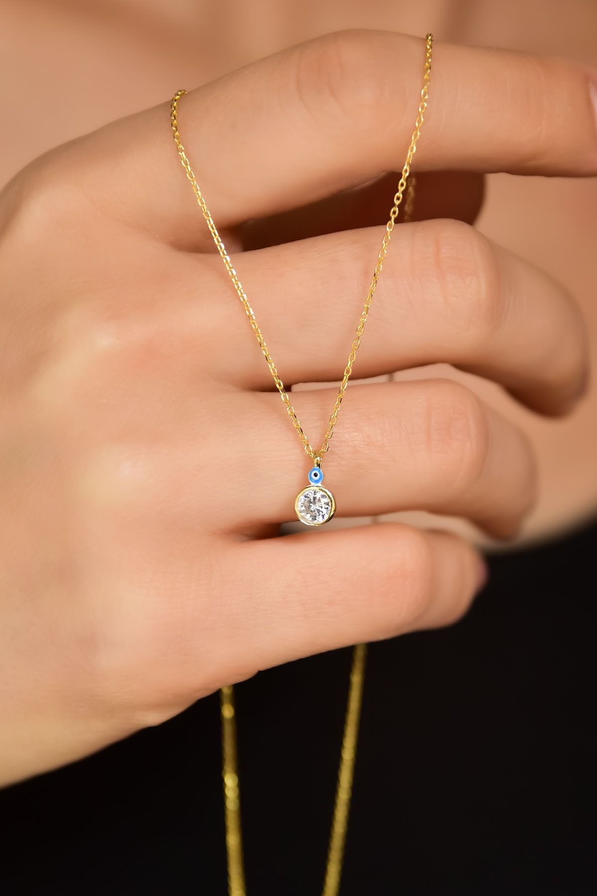 925 Ayar Gümüş Gold Kaplama Göz Mineli Zirkon Taşlı Yuvarlak Tektaş Kolye