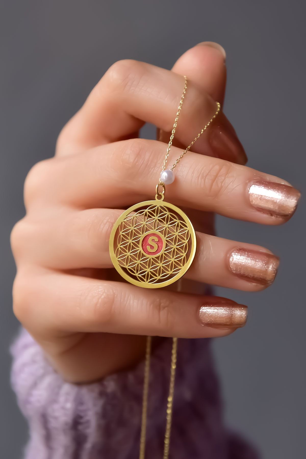 925 Ayar Gümüş Gold Kaplama Incili Parlayan Rüya Serisi Harfli Yaşam Çiçeği Kolye