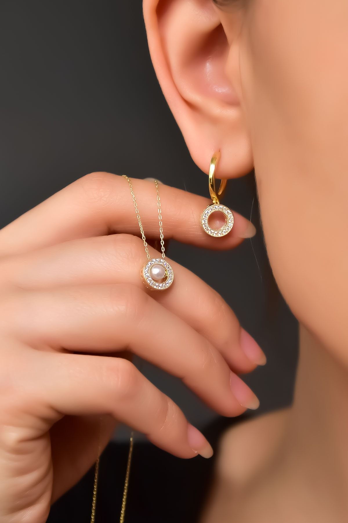 925 Ayar Gümüş Gold Kaplama Incılı Yuvarlak Kolye Ve Küpe Set