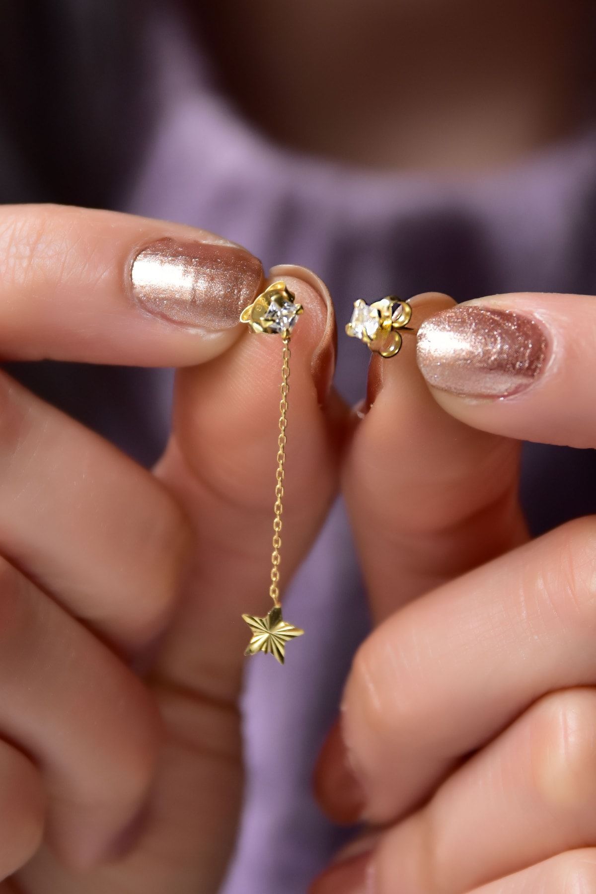 925 Ayar Gümüş Gold Kaplama Kalemli Zincir Yıldız Ve Tektaş Küpe