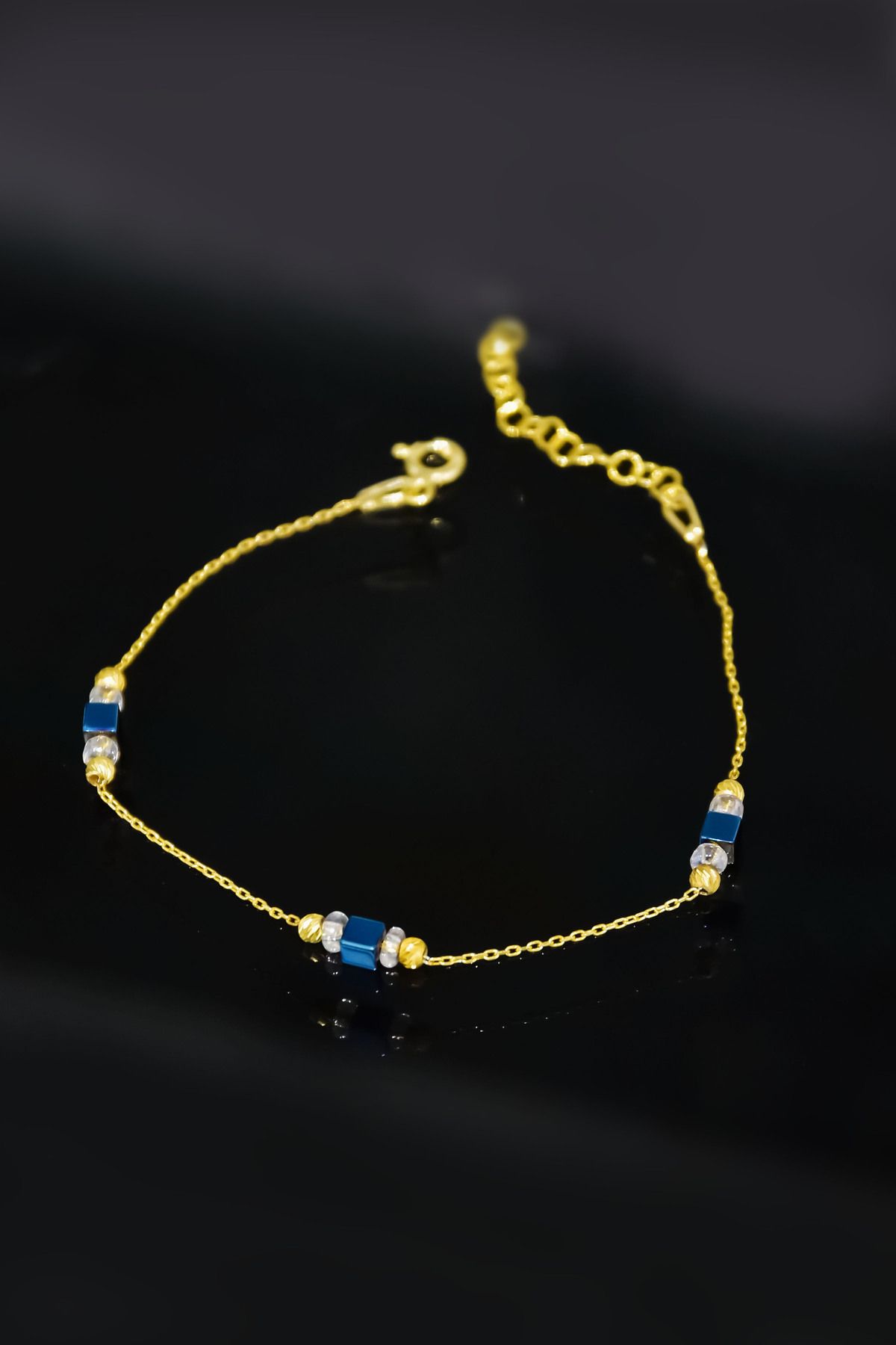 925 Ayar Gümüş Gold Kaplama Lacivert Küp Boncuklu, Dorika Toplu Bileklik