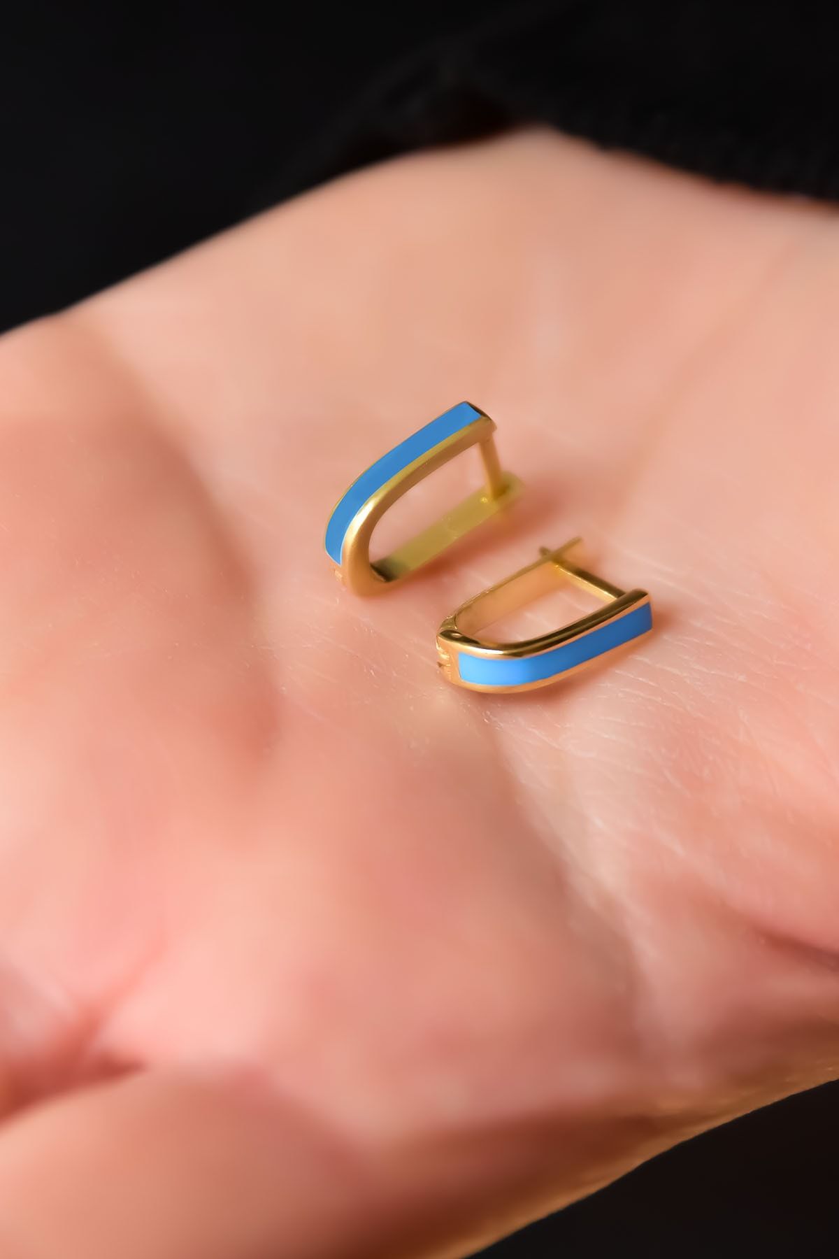 925 Ayar Gümüş Gold Kaplama Mavi Mineli Dikdörtgen Halka Küpe