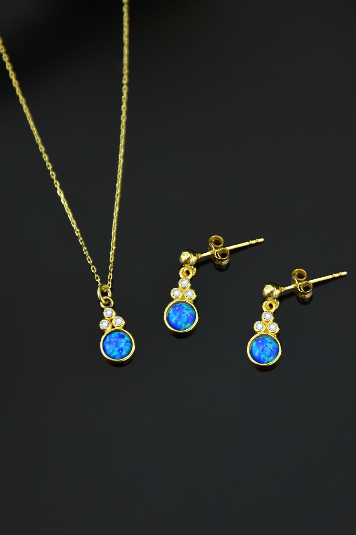 925 Ayar Gümüş Gold Kaplama Mavi Opal Yuvarlak Kolye Ve Çiftli Küpe