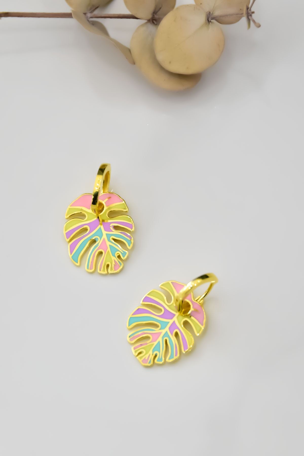 925 Ayar Gümüş Gold Kaplama Mineli Yaprak Halka Küpe