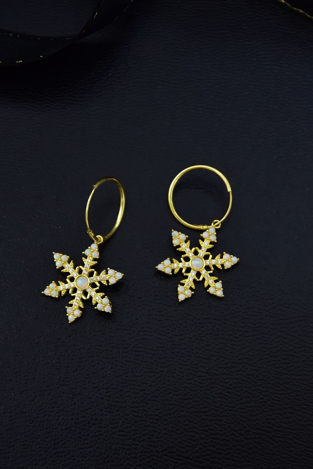 925 Ayar Gümüş Gold Kaplama Opal Taşlı Kar Tanesi Halka Küpe