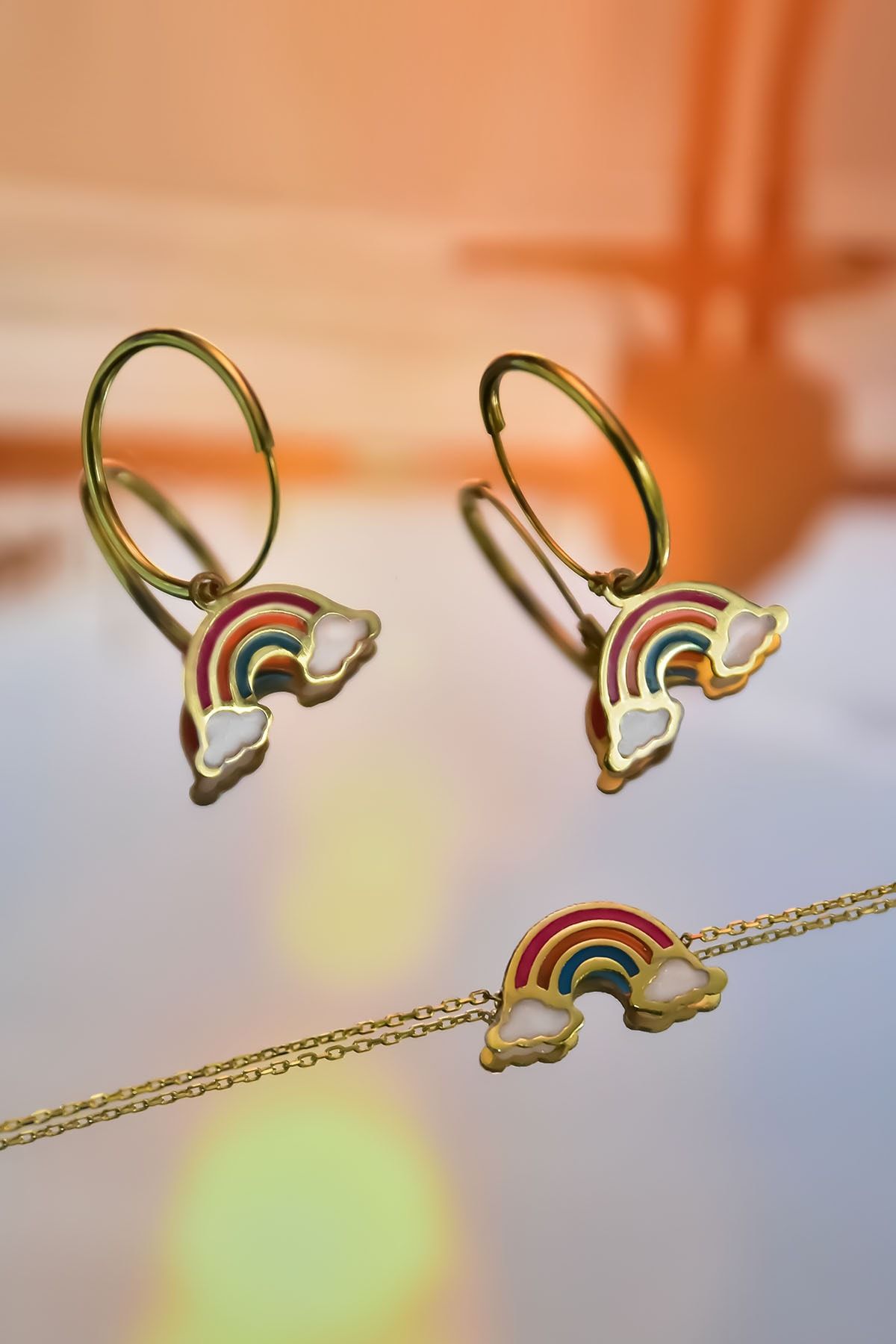 925 Ayar Gümüş Gold Kaplama Parlayan Rüya Serisi Mineli Gökkuşağı Halka Küpe Ve Bileklik Set