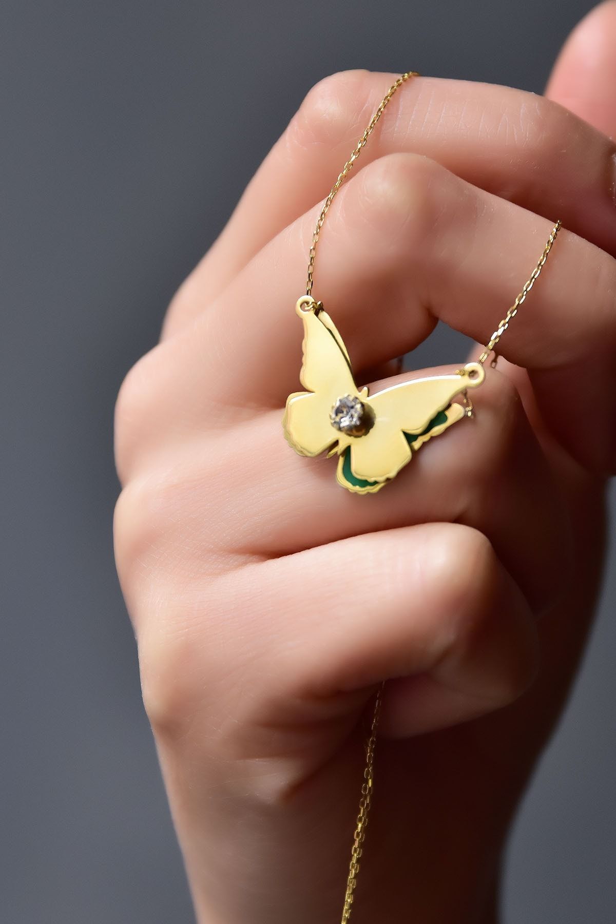 925 Ayar Gümüş Gold Kaplama Parlayan Rüya Serisi Tasarım Ebruli Cam Boyalı Ikili Kelebek Kolye