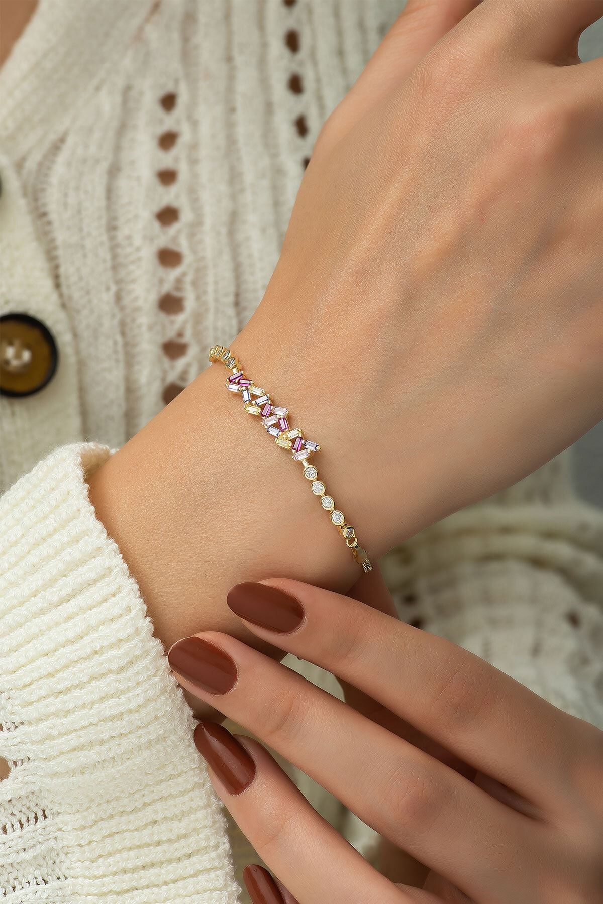 925 Ayar Gümüş Gold Kaplama Renkli Baget Taşlı Bileklik