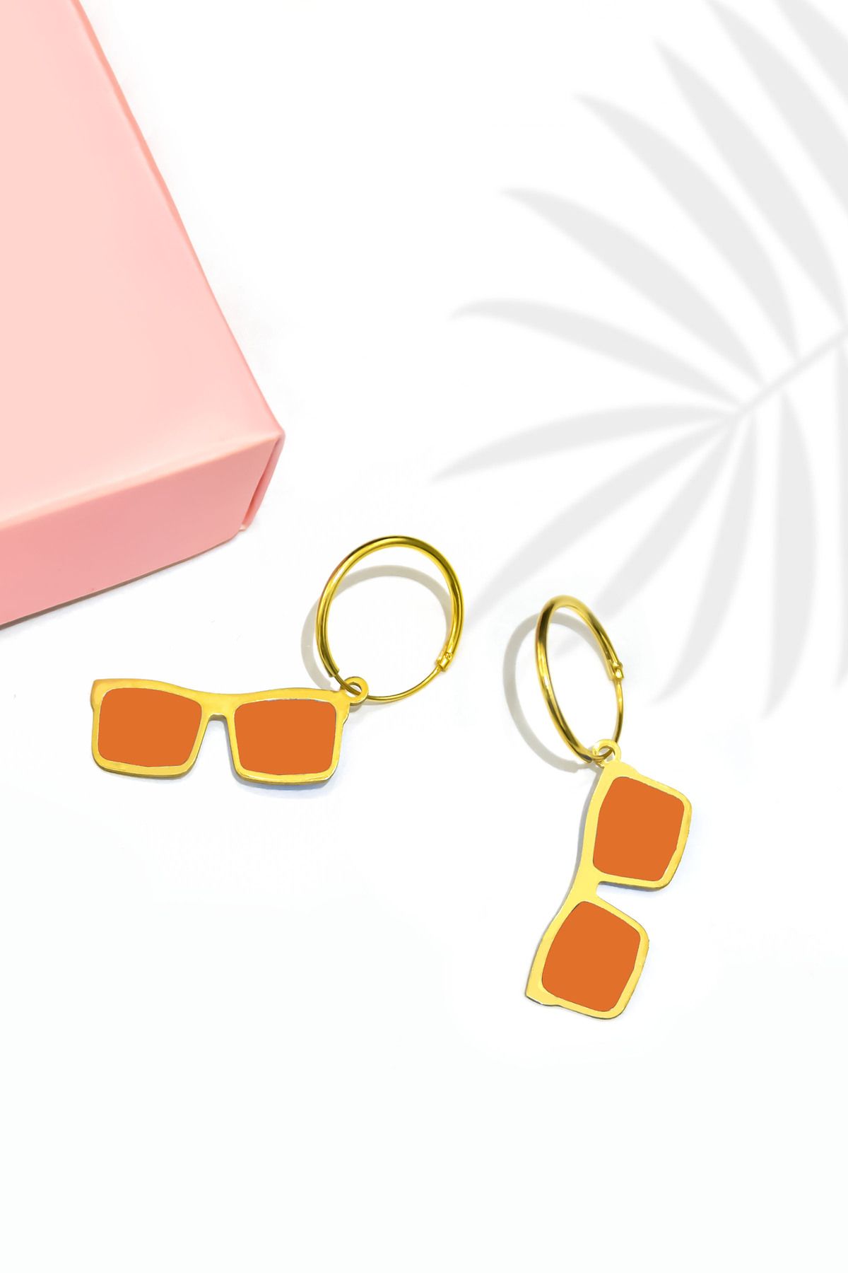 925 Ayar Gümüş Gold Kaplama Rüya Serisi, Turuncu Mineli Brooklyn Model Gözlük Küpe