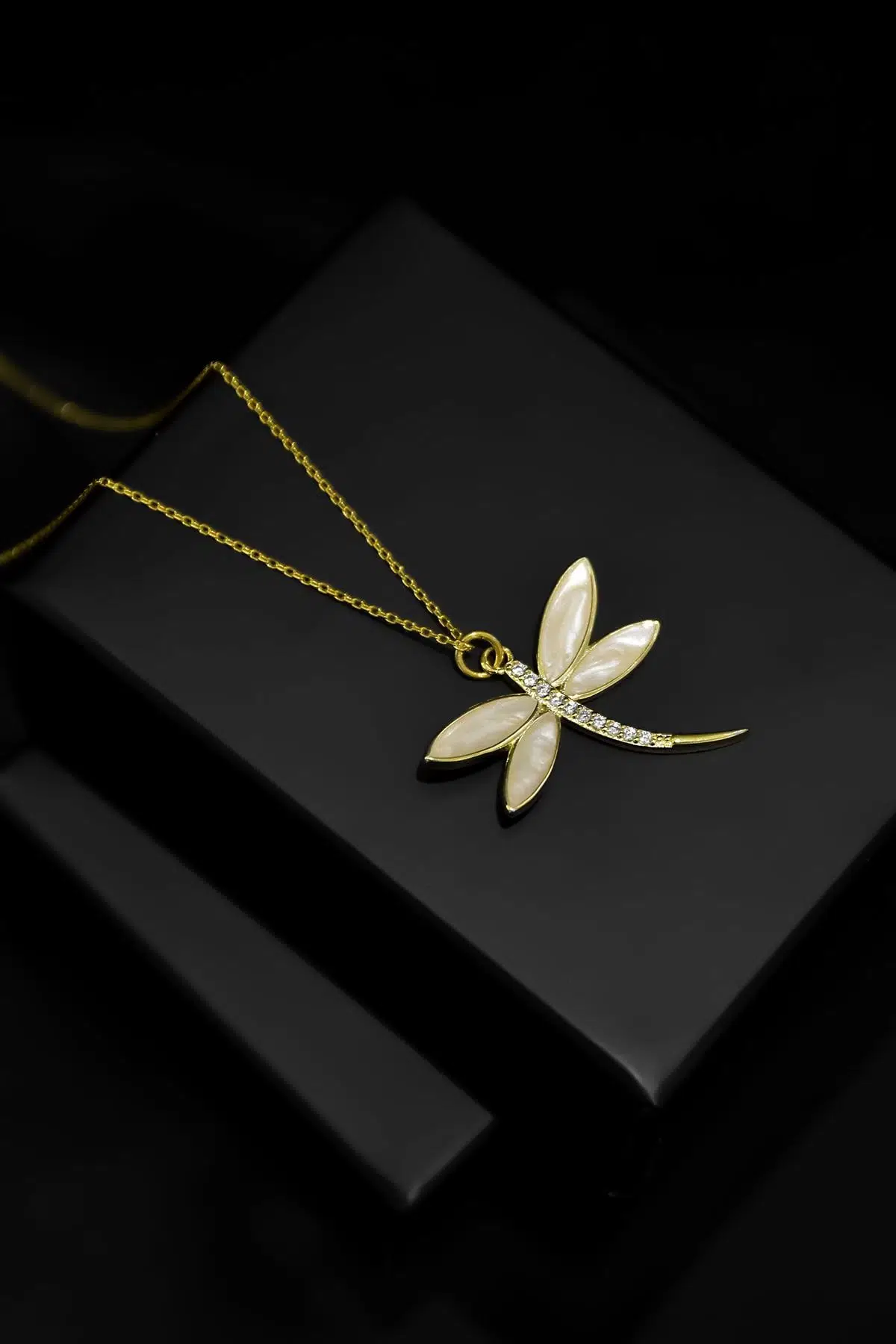 925 Ayar Gümüş Gold Kaplama Sedef Zirkon Taşlı Yusufçuk Kolye