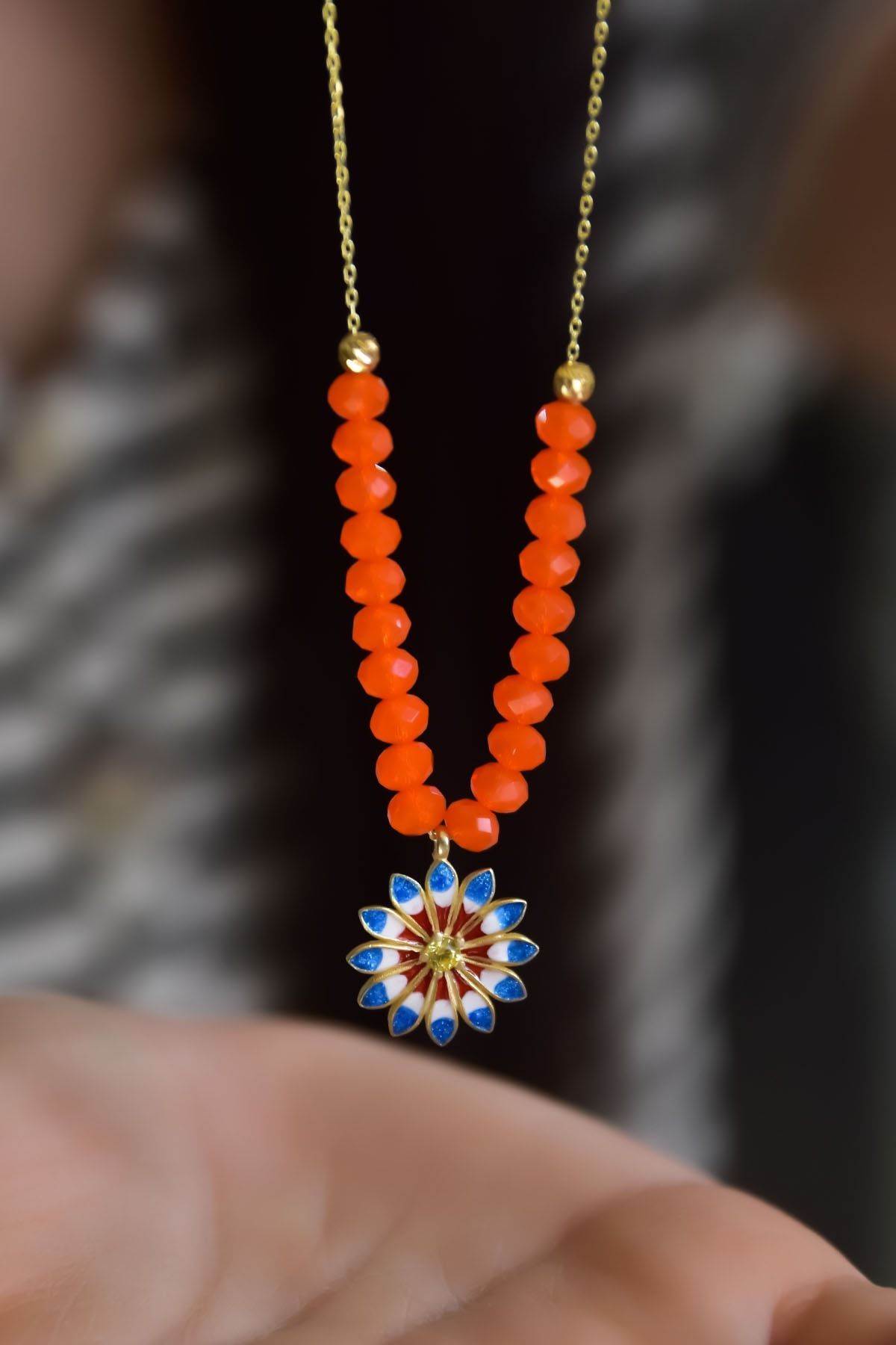 925 Ayar Gümüş Gold Kaplama Turuncu Doğal Taşlı Mineli Papatya Kolye