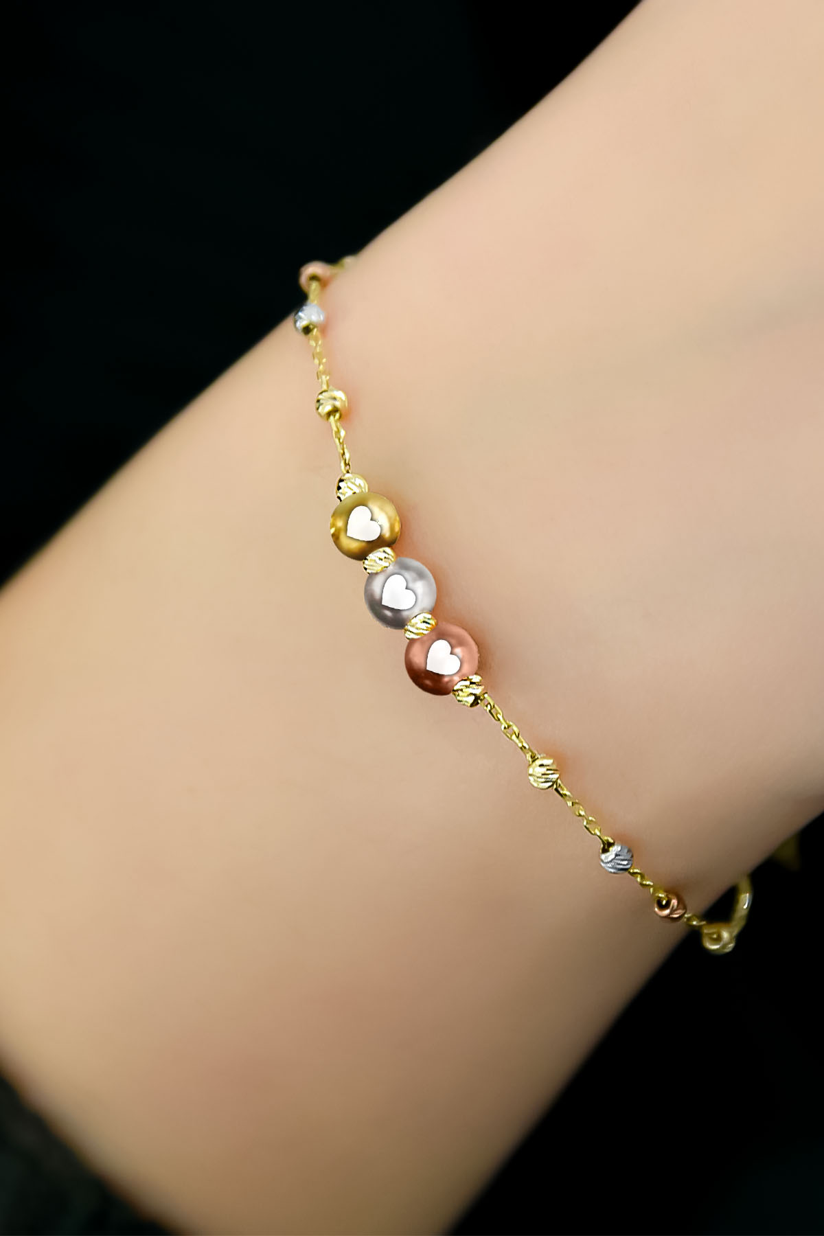 925 Ayar Gümüş Gold Kaplama Üç Renkli Kalp ve Harfli Bileklik