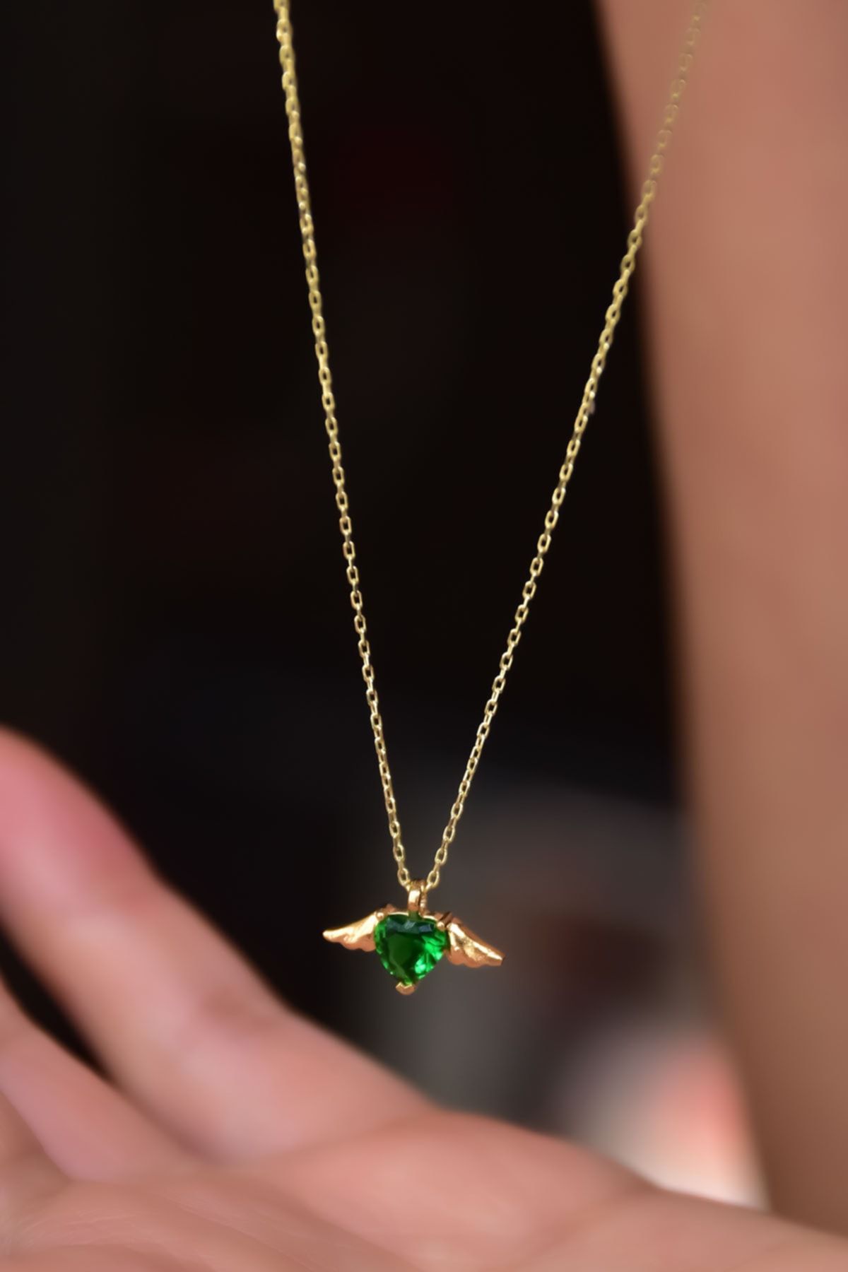 925 Ayar Gümüş Gold Kaplama Yeşim Renkli Kalp Kanat Kolye