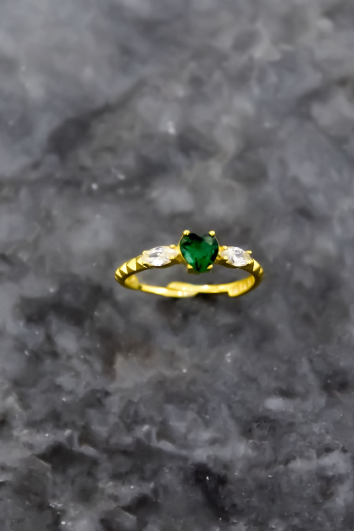 925 Ayar Gümüş Gold Kaplama Yeşim Taşlı Kalp Model Baget Taşlı Ayarlanabilir Yüzük