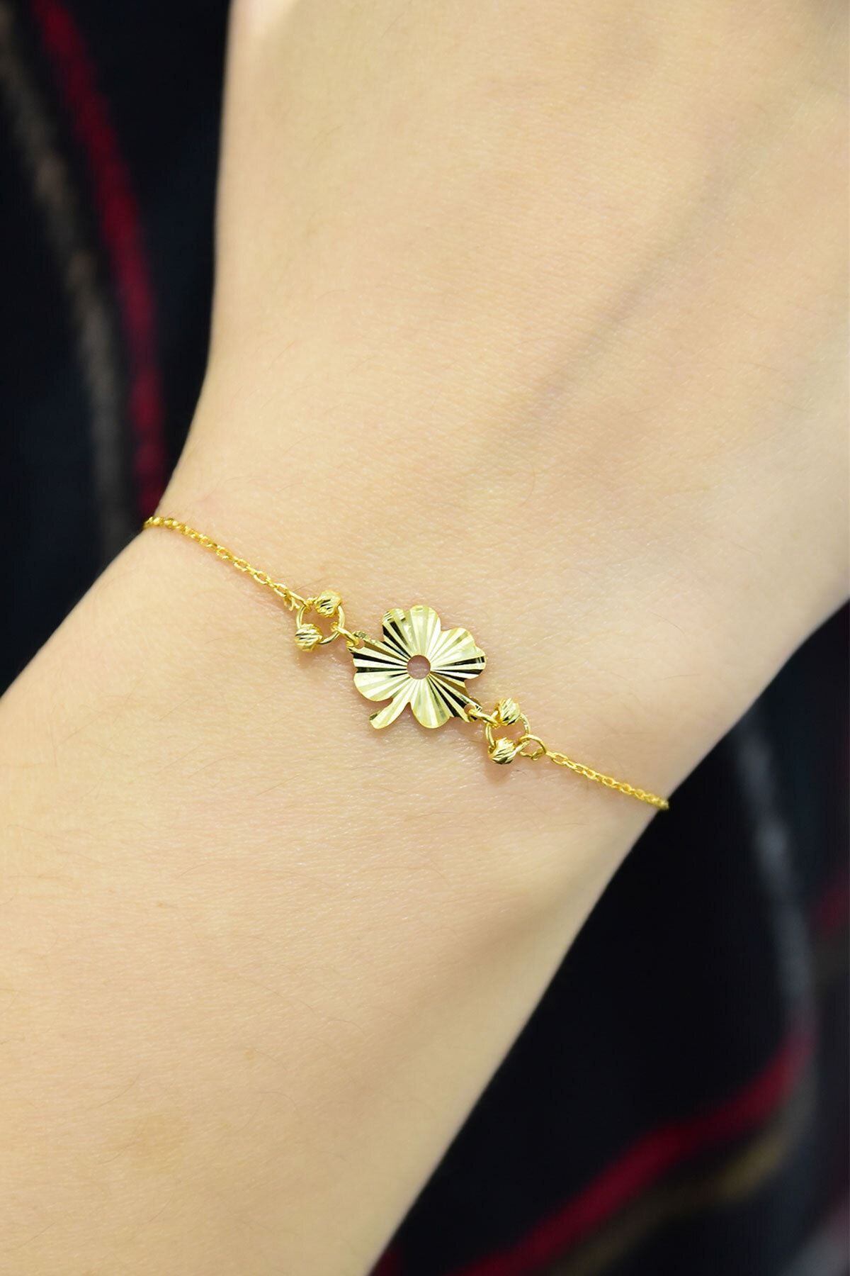 925 Ayar Gümüş Gold Kaplama Yonca Kristal Kesim Bileklik