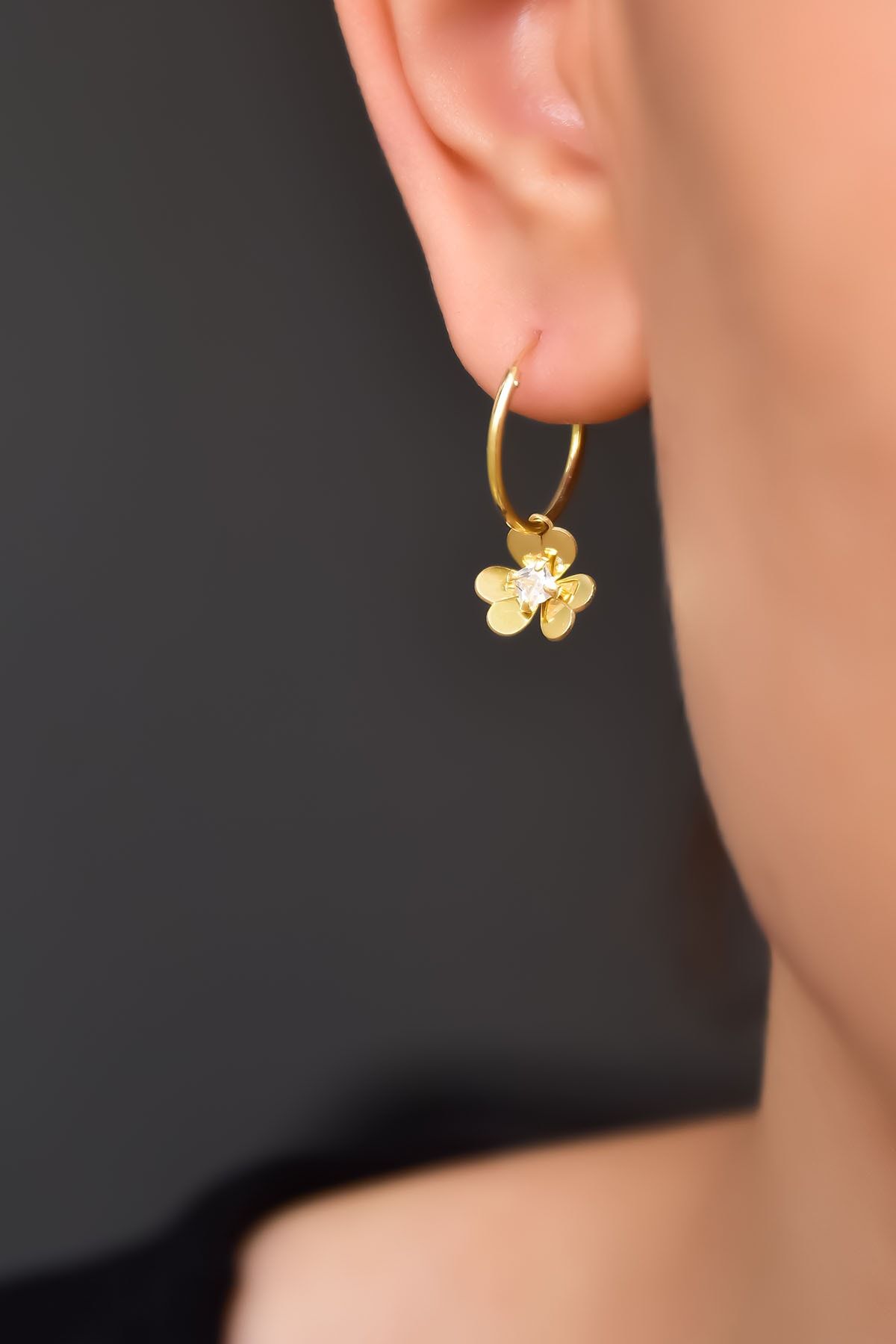 925 Ayar Gümüş Hediyeli Gold Kaplama Frezya Çiçeği Halka Küpe