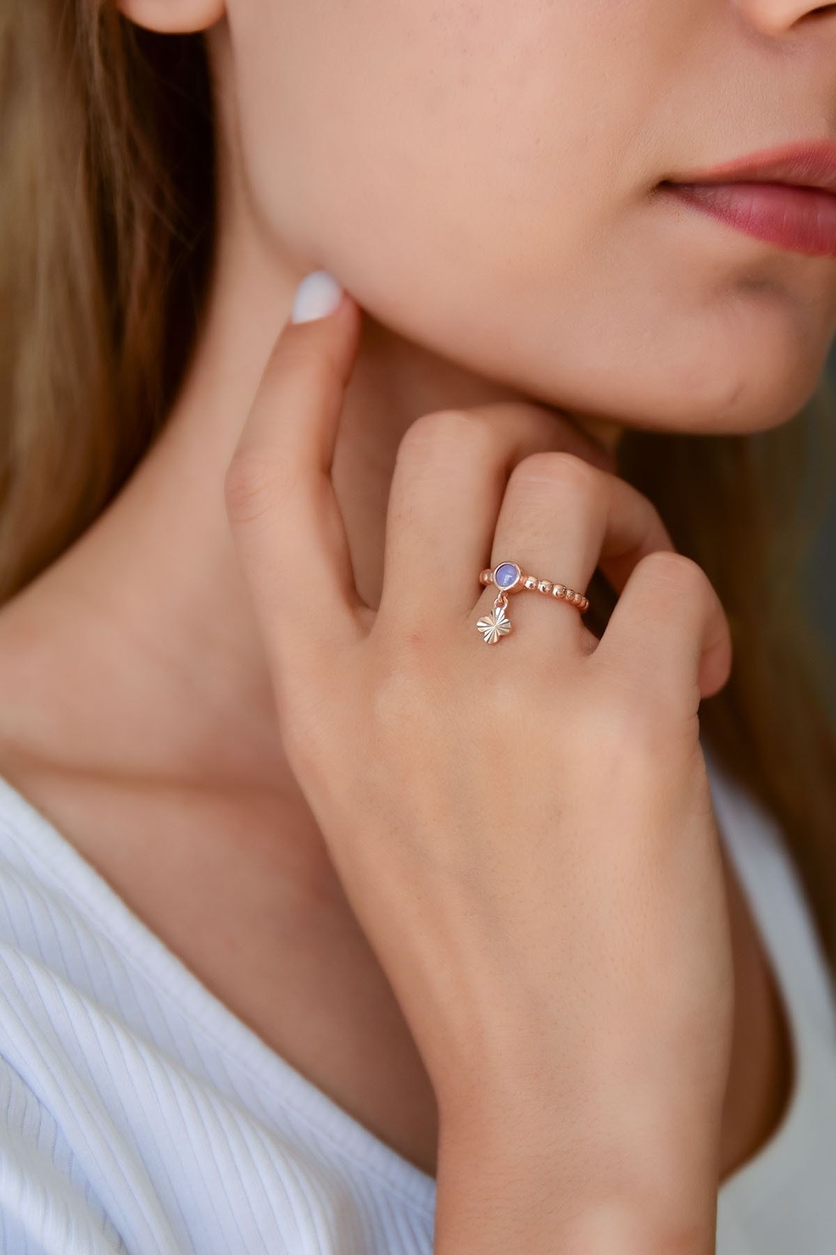 925 Ayar Gümüş Lila Ay Taşlı Çiçek Motifli Ayarlanabilir Kadın Yüzük