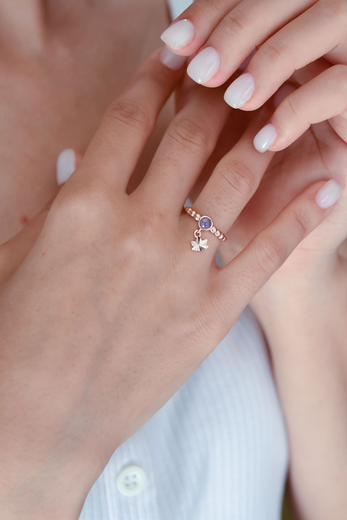 925 Ayar Gümüş Lila Ay Taşlı Lotus Motifli Ayarlanabilir Kadın Yüzük