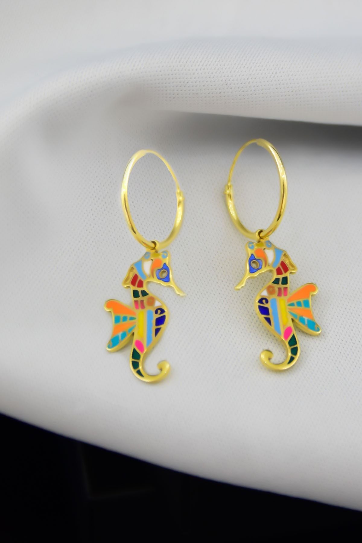 925 Ayar Gümüş Mineli Denizatı Model Halka Küpe