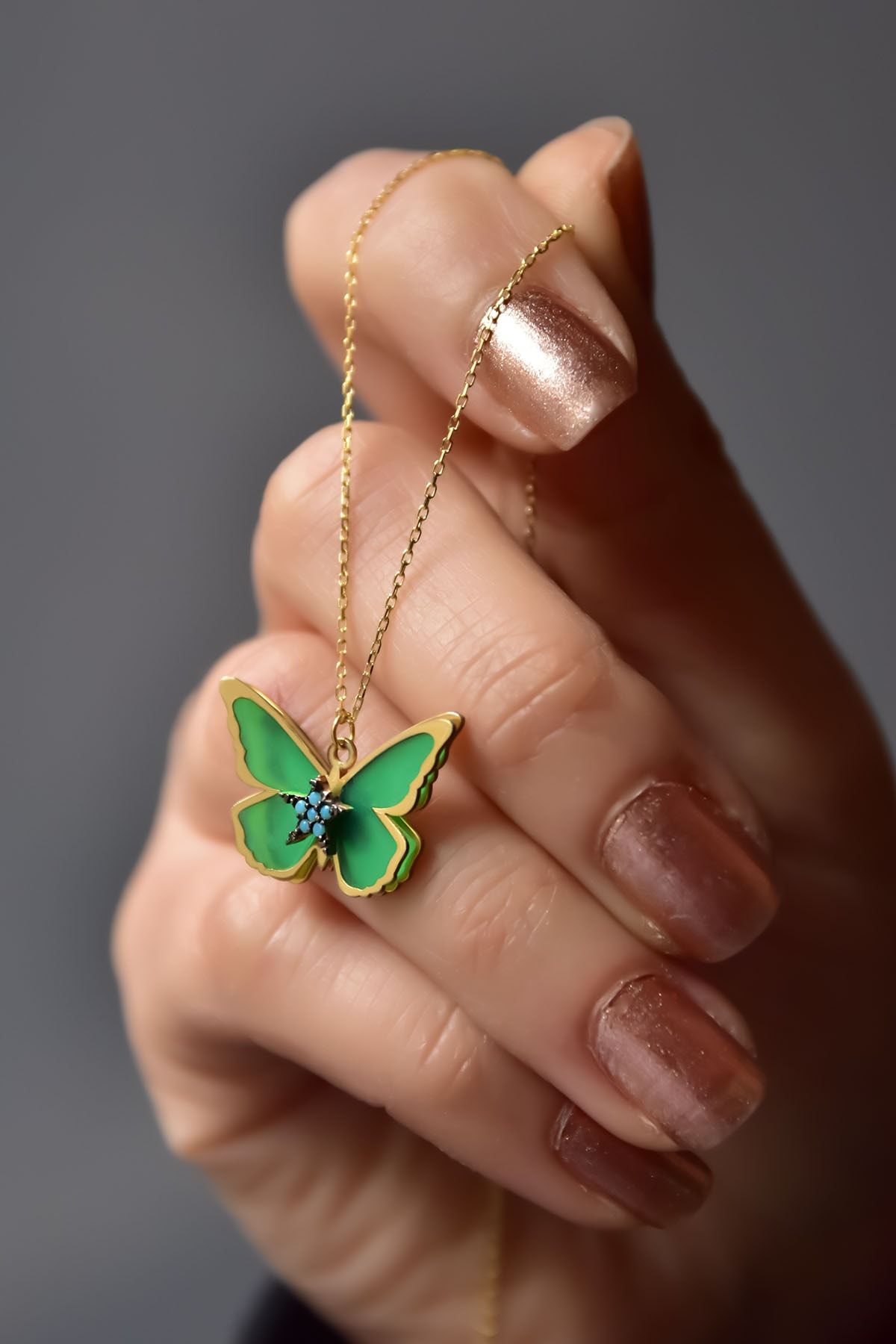 925 Ayar Gümüş Parlayan Rüya Serisi Tasarım Ebruli Cam Boyalı Yıldızlı Kelebek Kolye