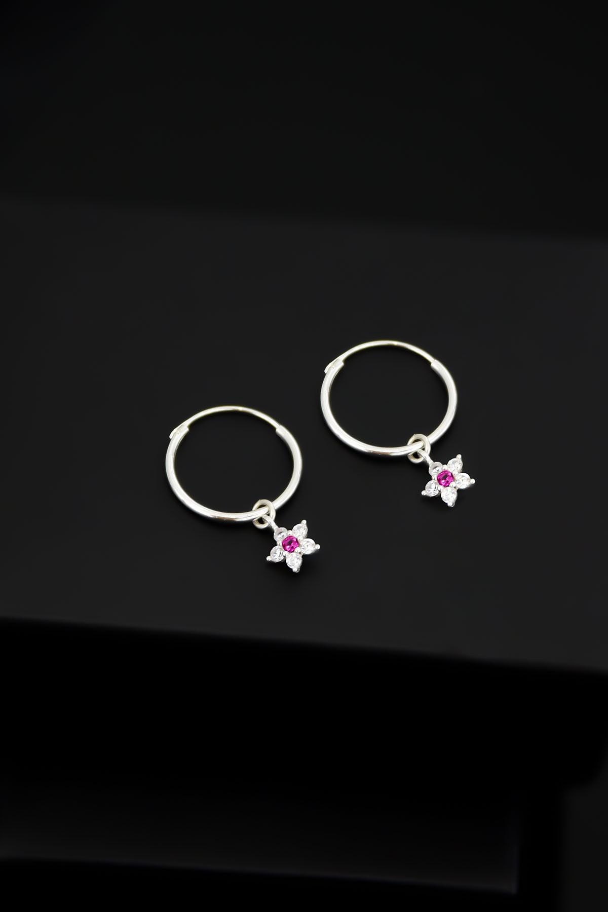 925 Ayar Gümüş Pembe Taşlı Yıldız Model Halka Küpe