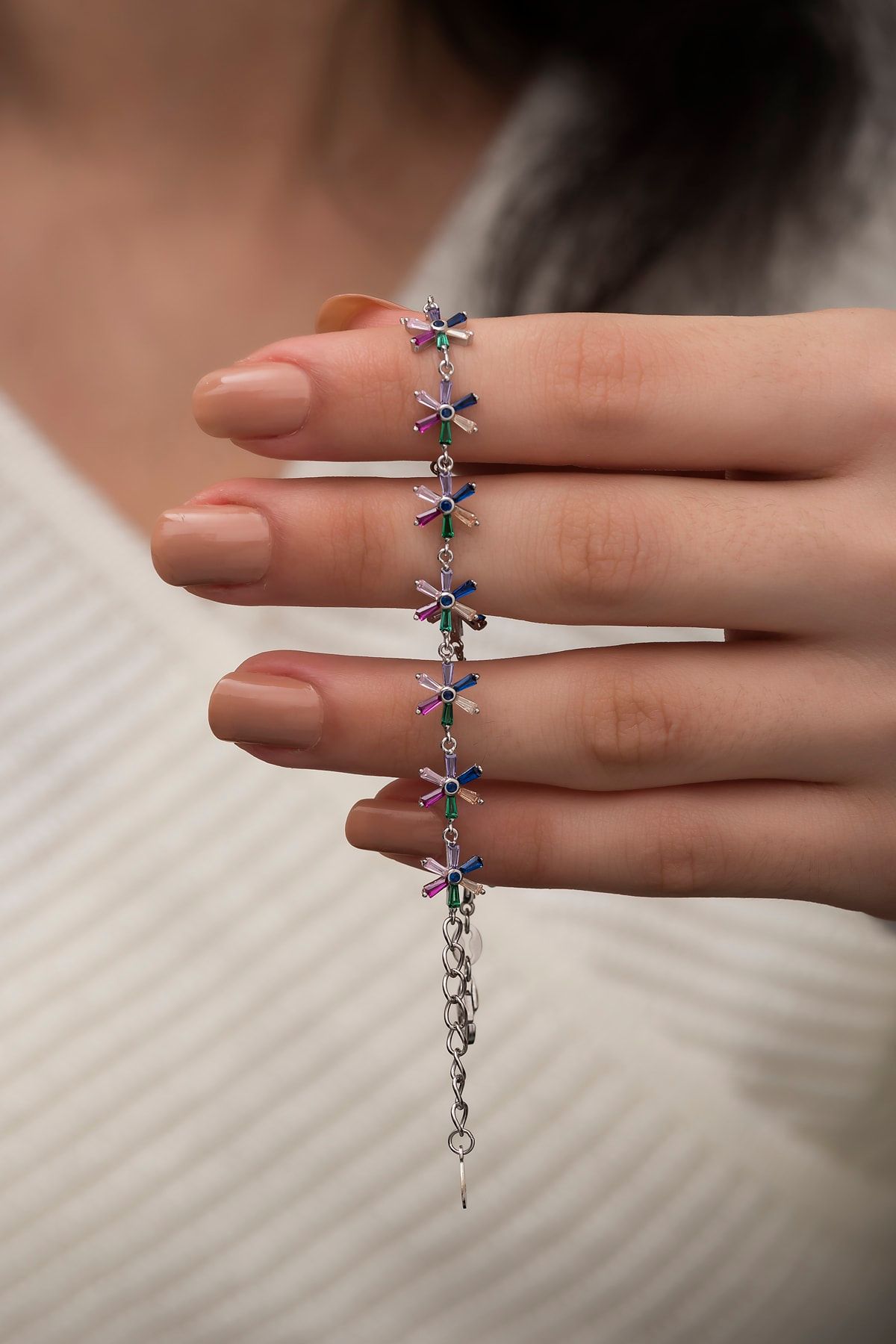 925 Ayar Gümüş Rodum Kaplama Renkli Baget Taşlı Çiçek Bileklik