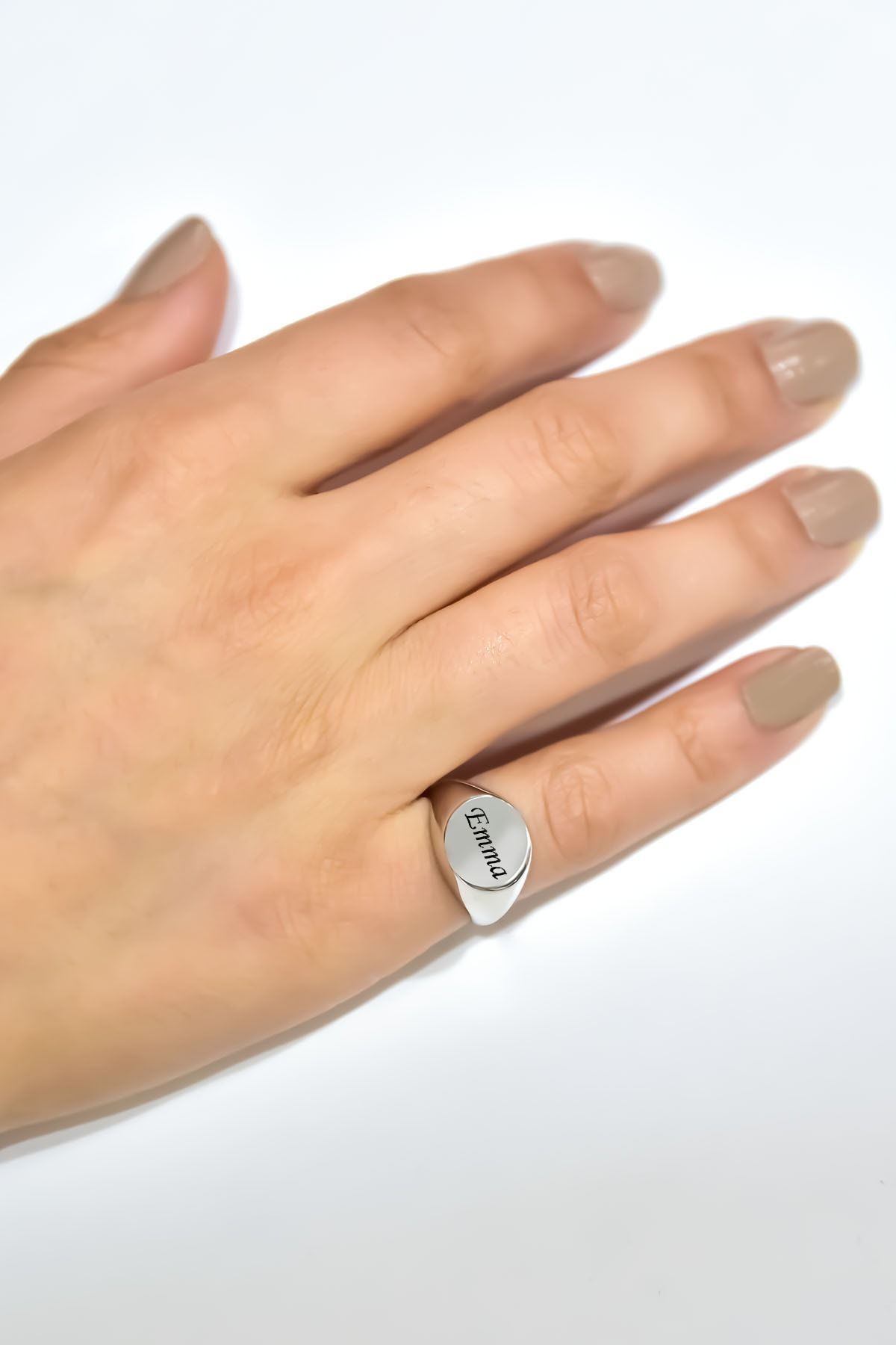 925 Ayar Gümüş Rodyum Kaplama Ayarlanabilir Isimli Şovalye Yüzük