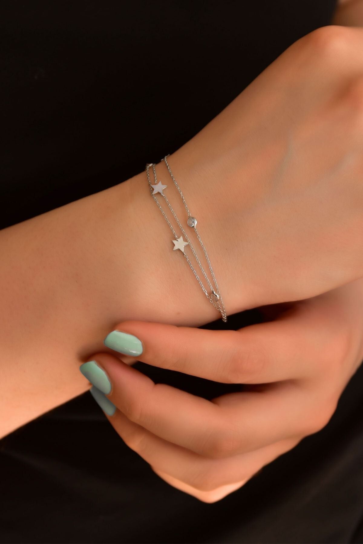 925 Ayar Gümüş Rodyum Kaplama Beyaz Taşlı Yıldız Zincir Bileklik