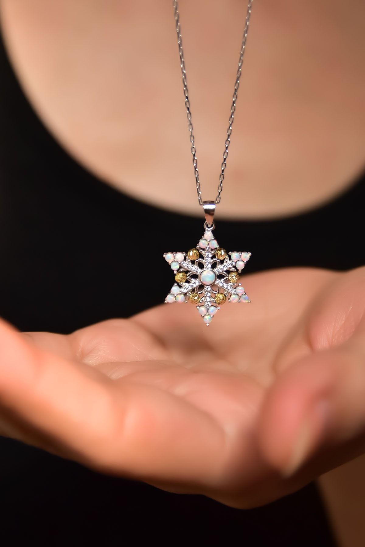 925 Ayar Gümüş Rodyum Kaplama Dorika Toplu Opal Kar Tanesi Kadın Kolye